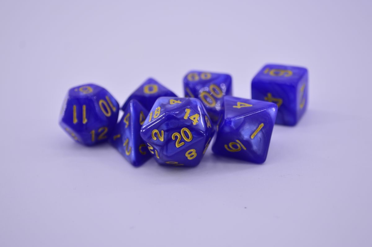 Sharp-Edge vs Rounded Dice: Which Should You Choose?