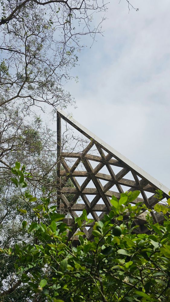 Triangular Structure Photos, Download The BEST Free Triangular ...