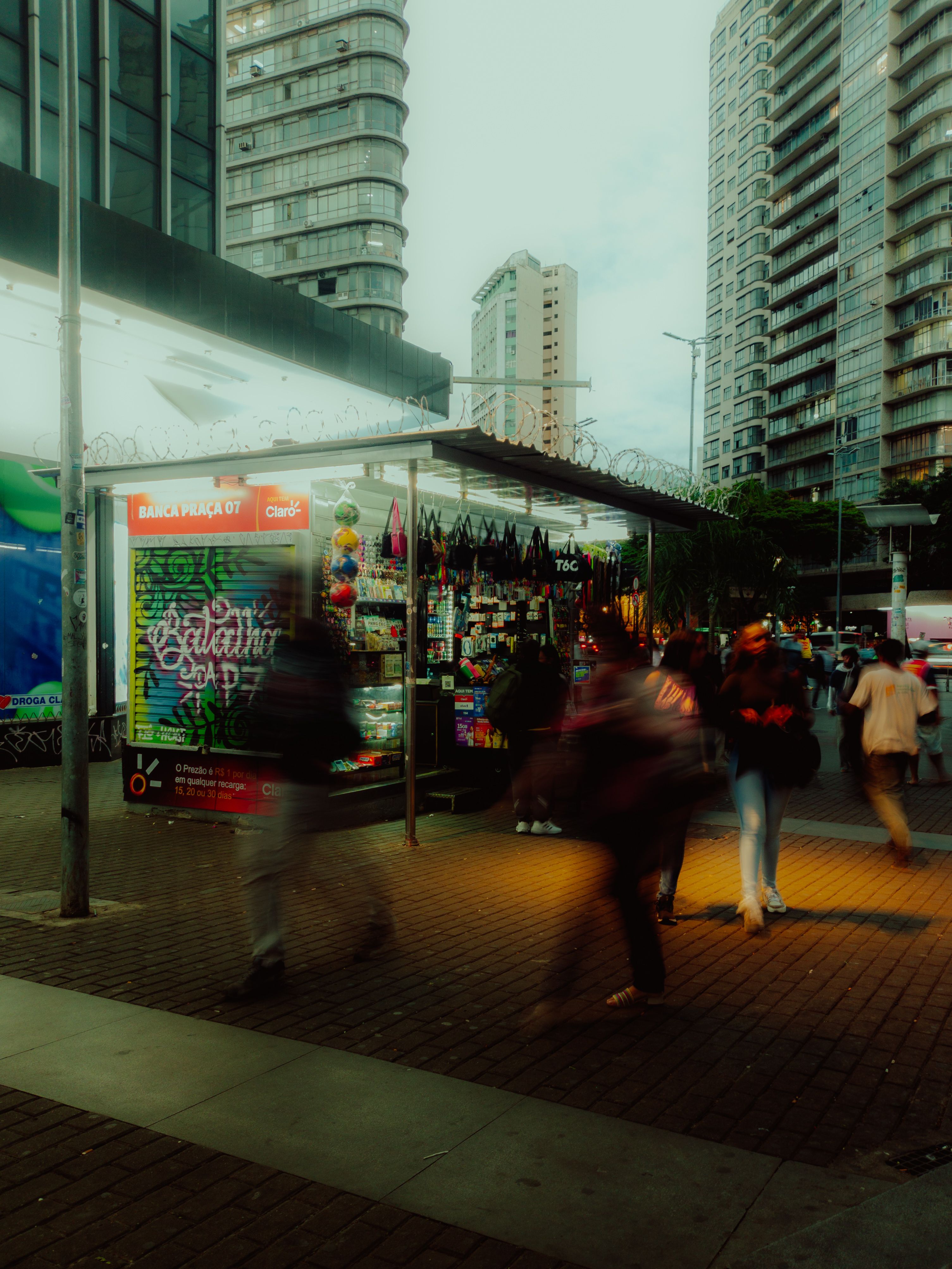 Busy Urban Street Scene in Belo Horizonte · Free Stock Photo