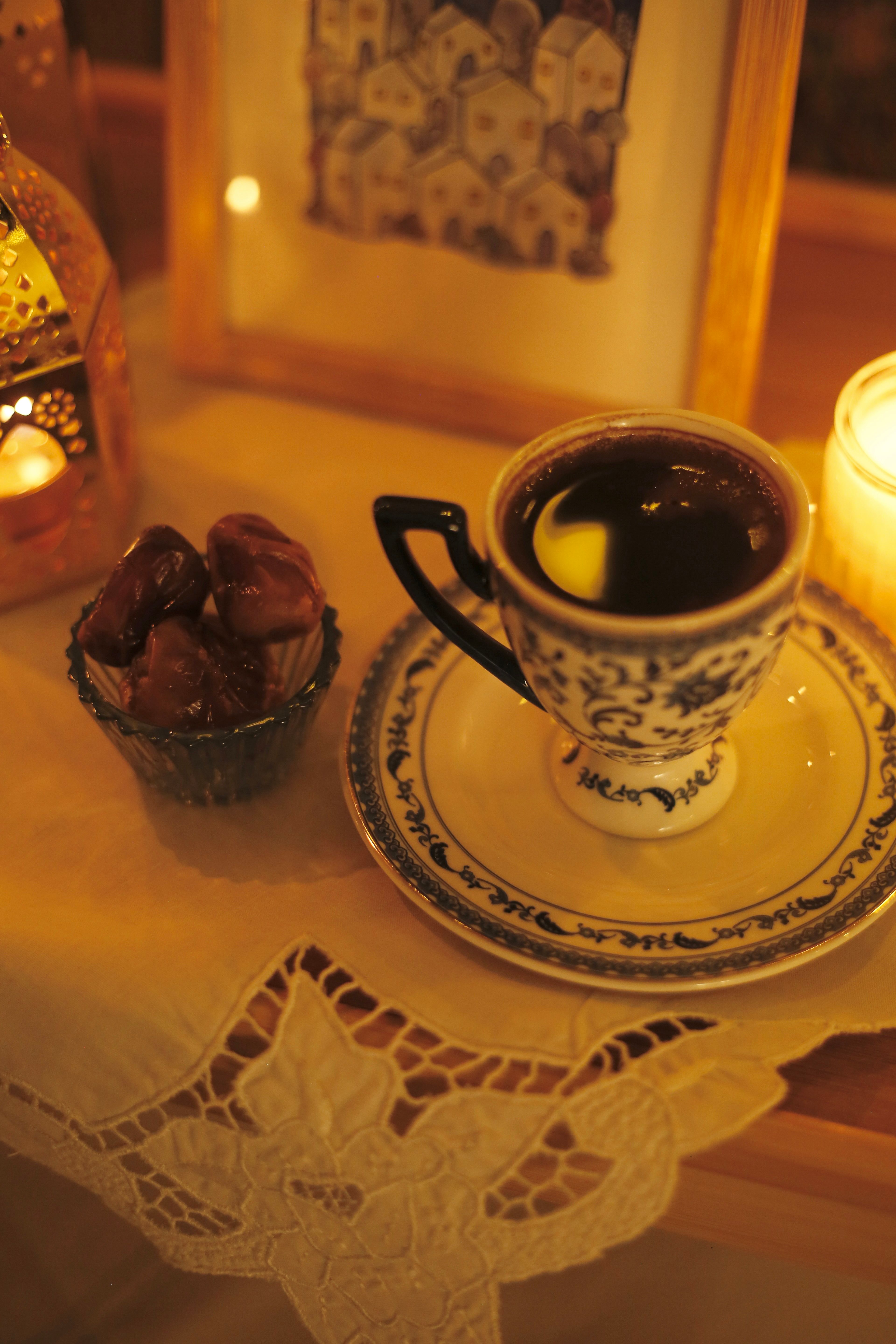 Omani Kahwa and Dates: A Taste of True Hospitality