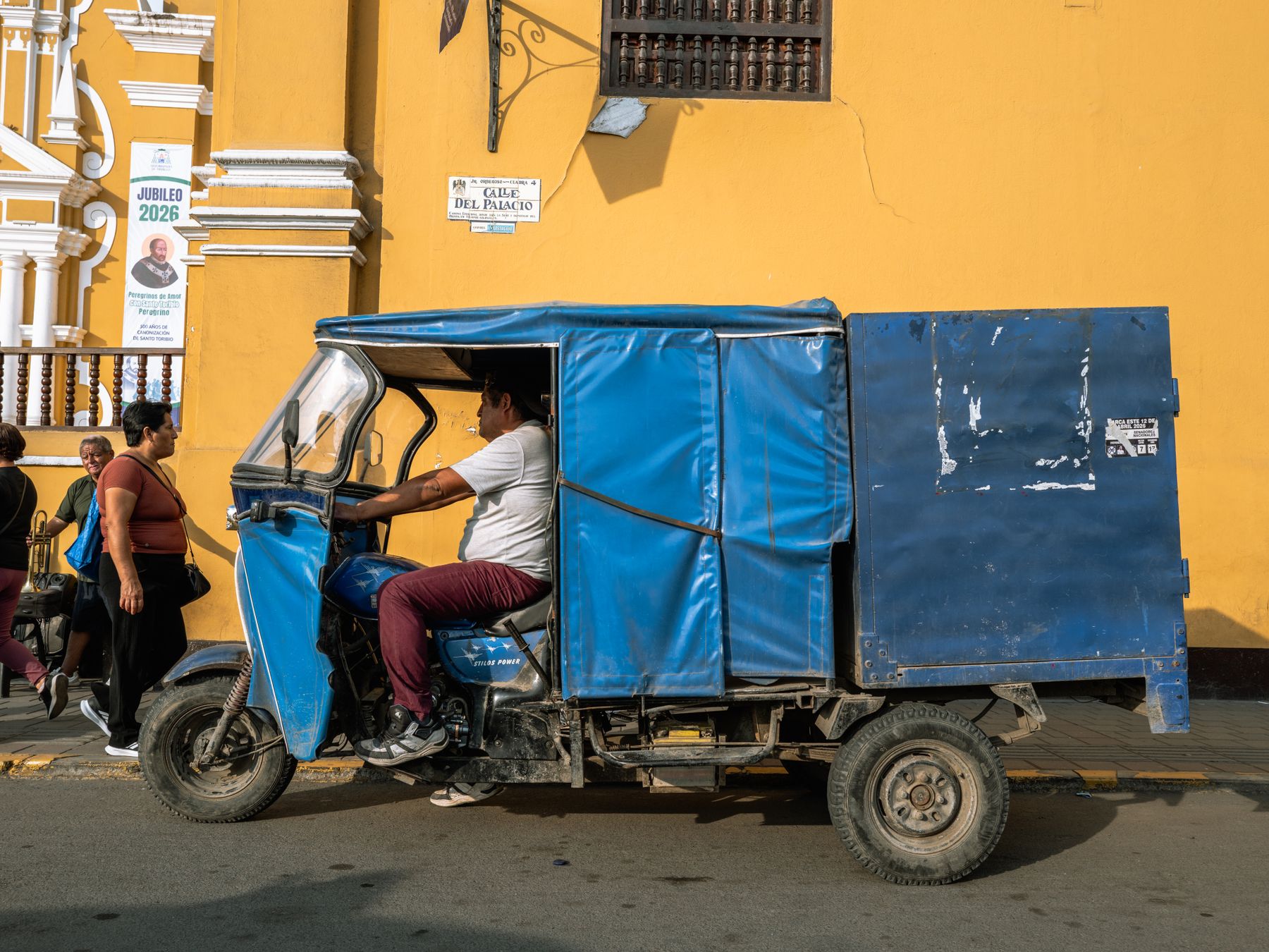 Stanley — man and van team loading a removal van