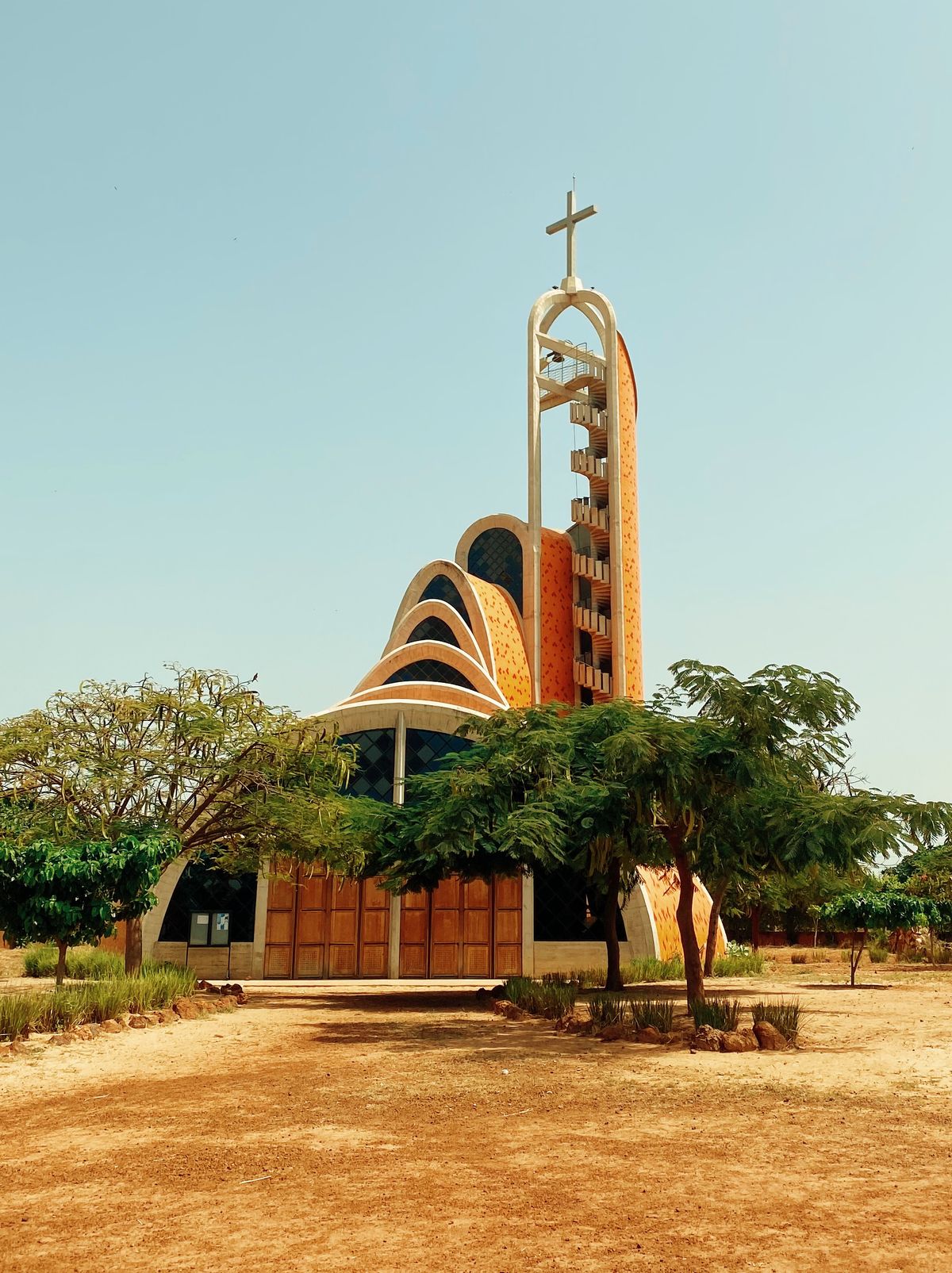 Ouvrage architectural moderne réalisé au Sénégal – Bureau d'études au Mali