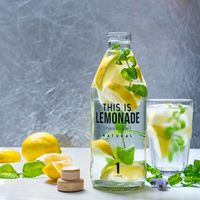 Chilled lemonade with fresh lemons — photo by Maximiliano Carrizo on Pexels