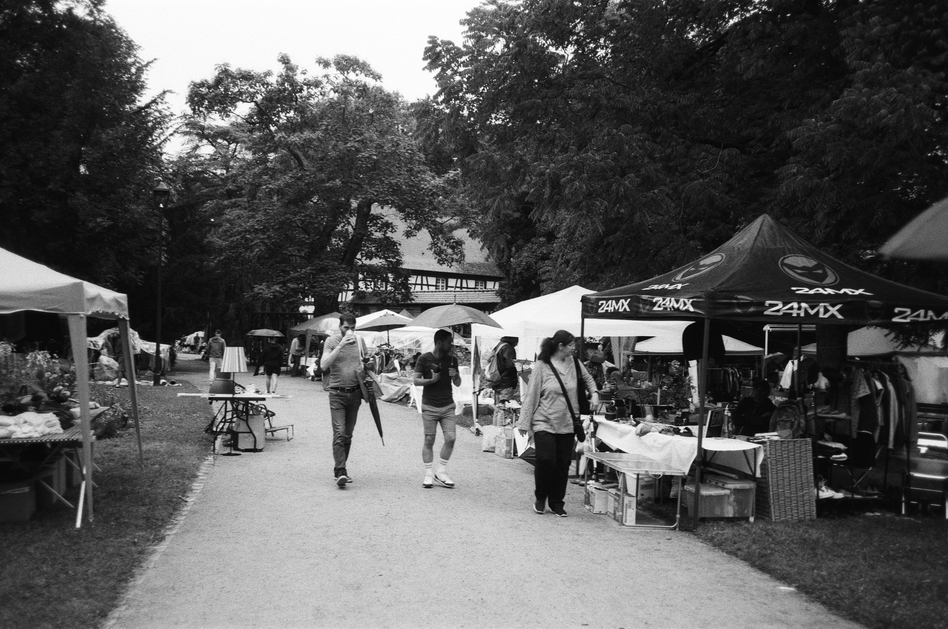 Wurfzelt mit Fächern — Empfehlung für Wurfzelt mit Stauraum für Campingaccessoires