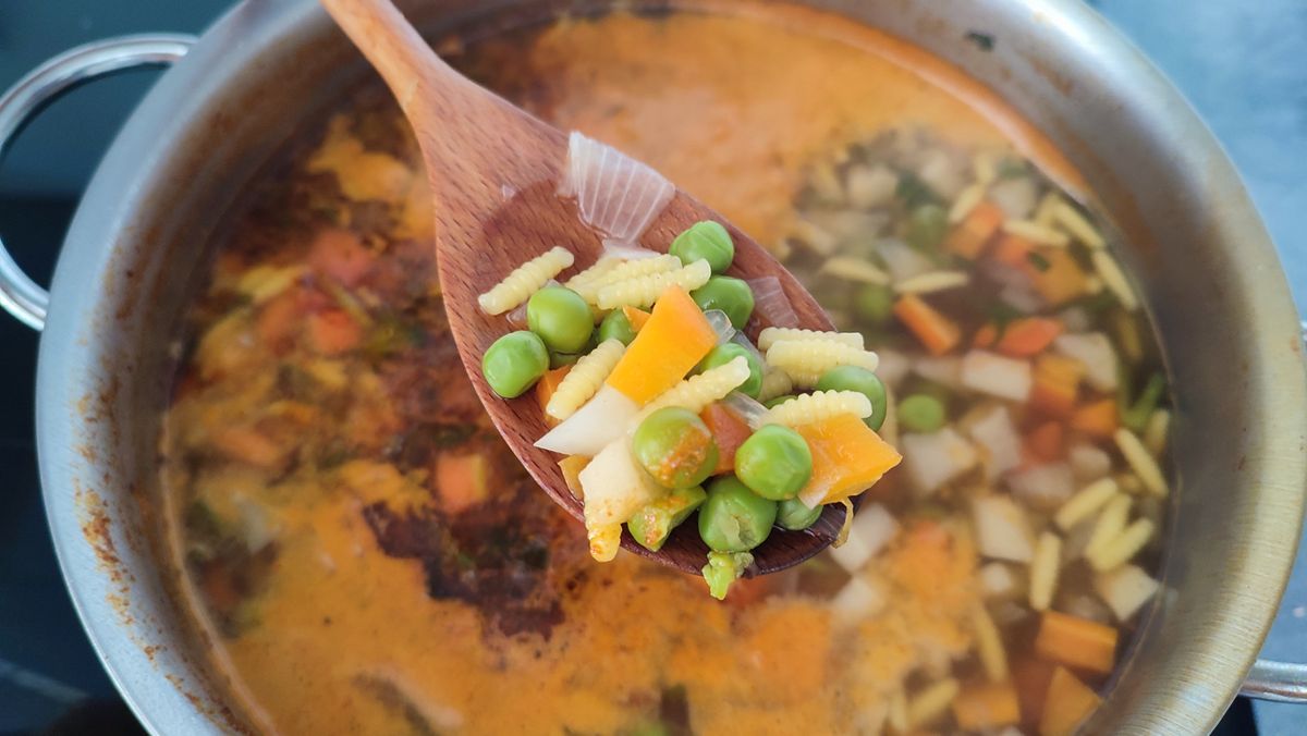 Hearty Minestrone Soup