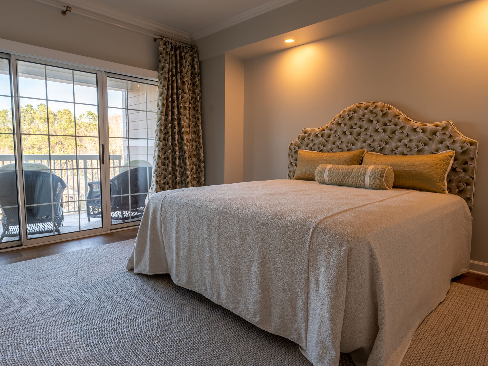 House Removals in Hersham, M25 Fringe — professional movers carrying furniture on a house move