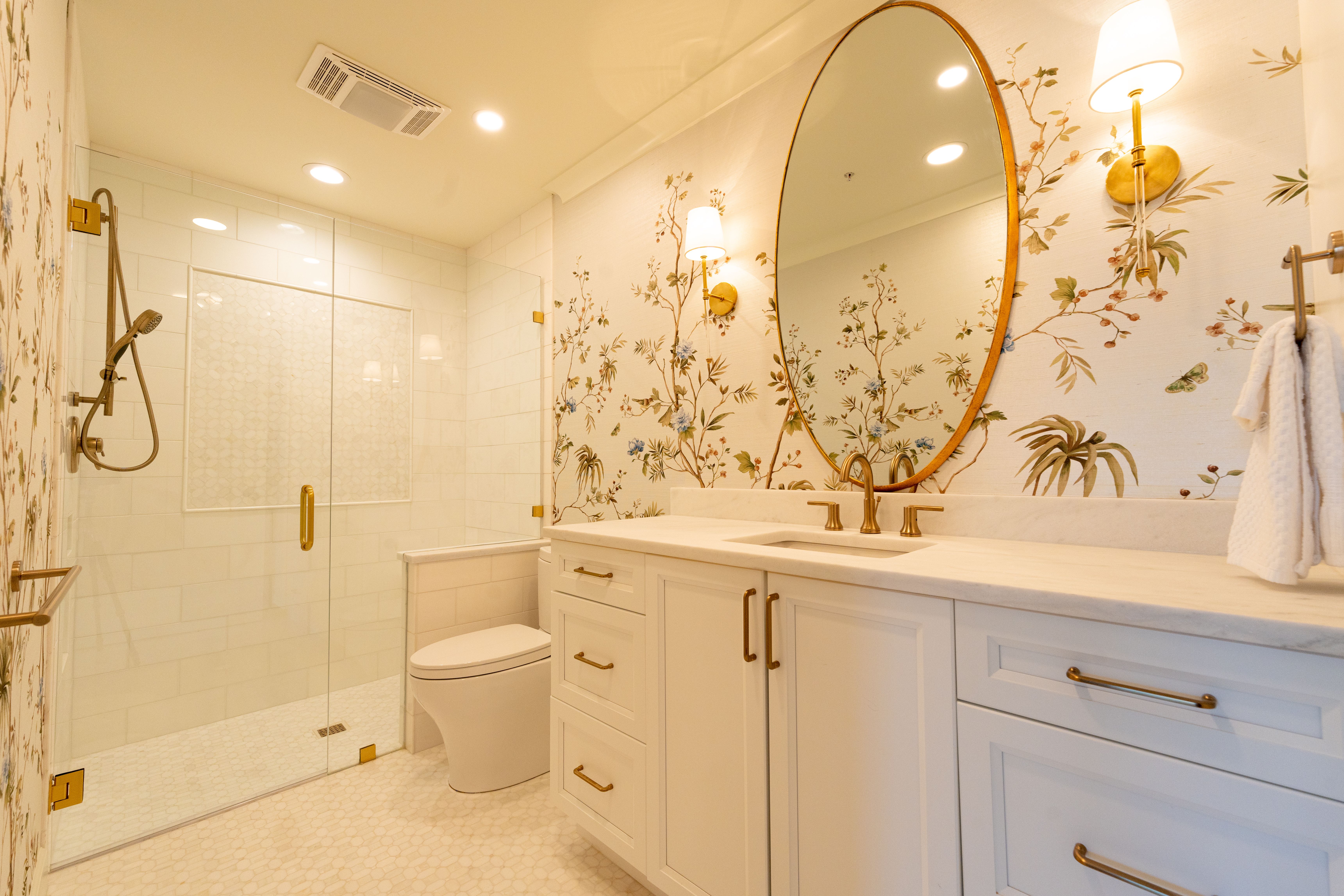 Wallpapering in Woodlands — the finished result after a professional repaint