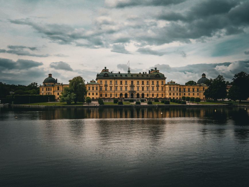 Norway's Crown Princess Says She Didn't Know Epstein Was a Predator