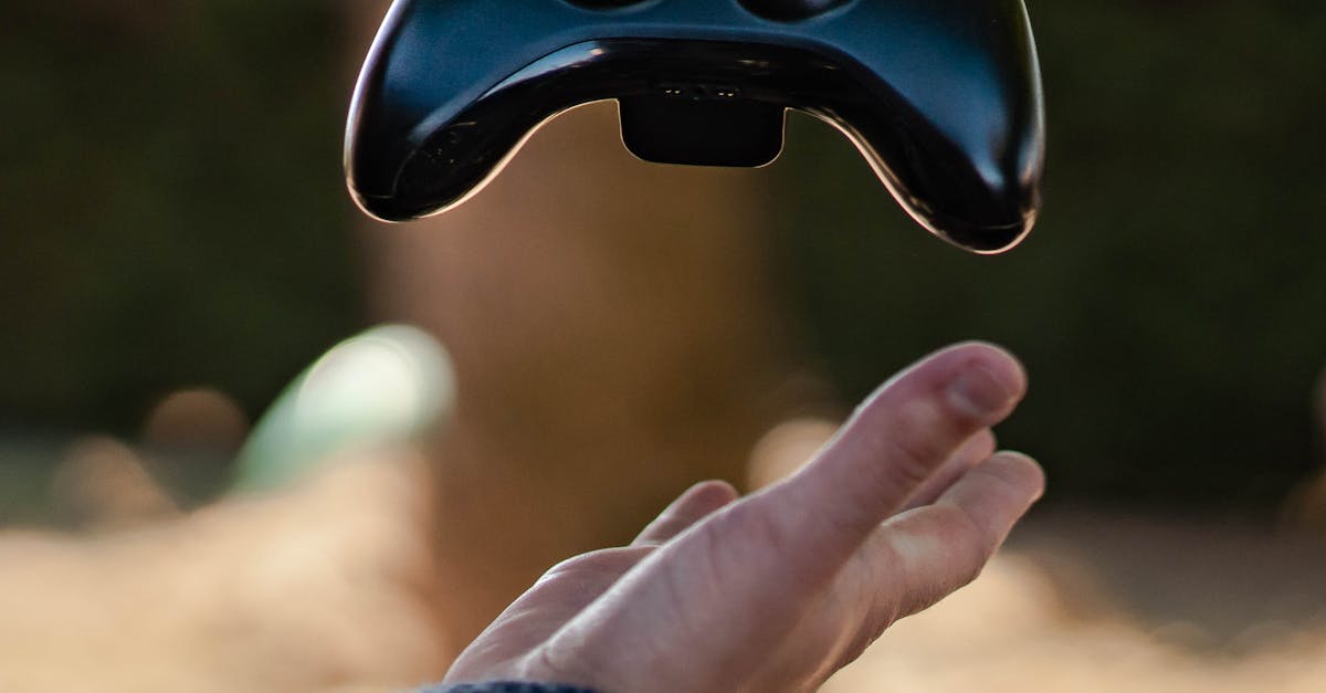 What does queued mean when downloading a game on Xbox One