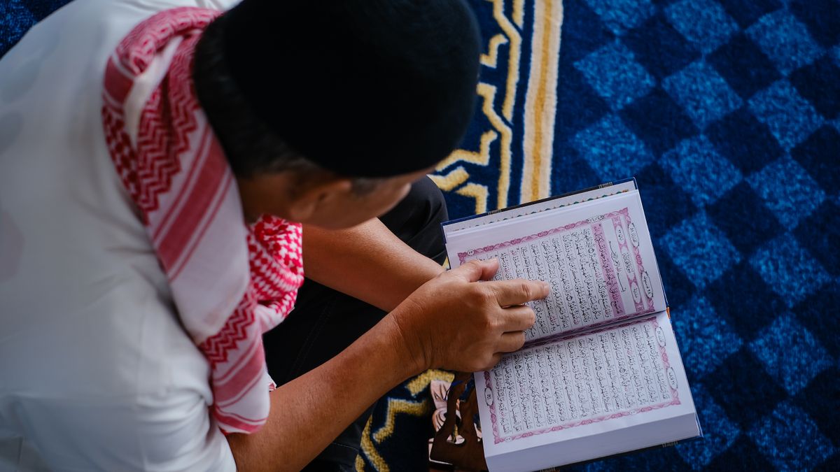 Sabaq, Sabqi and Manzil Explained: The Traditional Hifz System