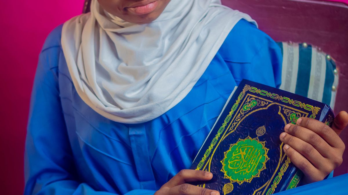 Online Quran Classes for Ladies: A Guide for Sisters