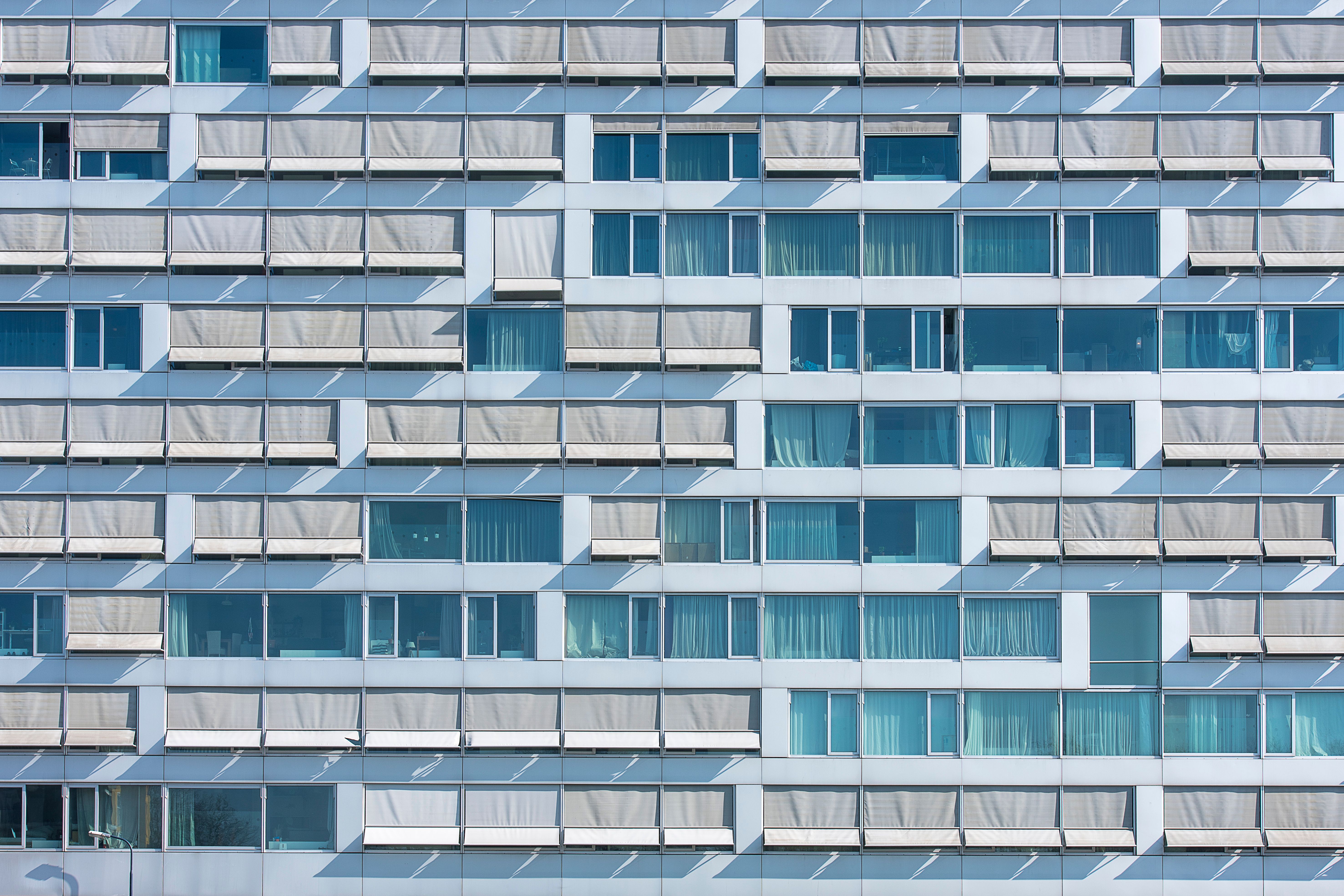 Modern Urban Building Facade with Windows · Free Stock Photo