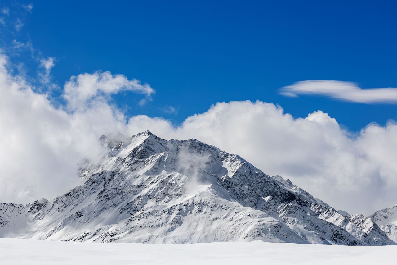 stunning winter scene of snow capped mountains in korutany austria