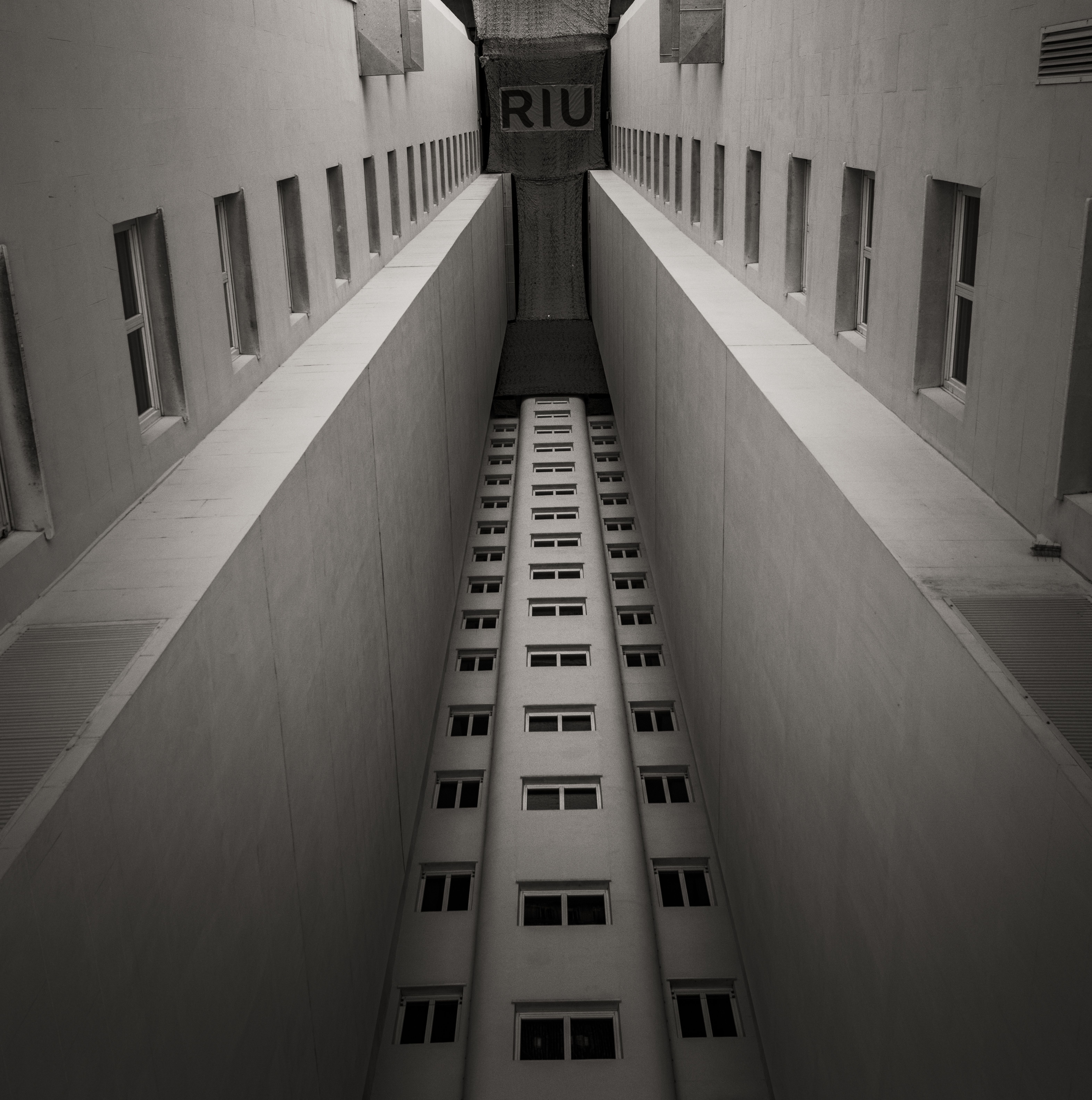Dramatic Architectural Perspective of RIU Building · Free Stock Photo