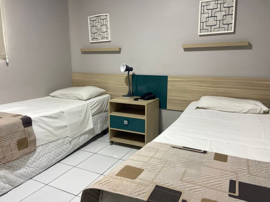 Quarto casal + solteiro