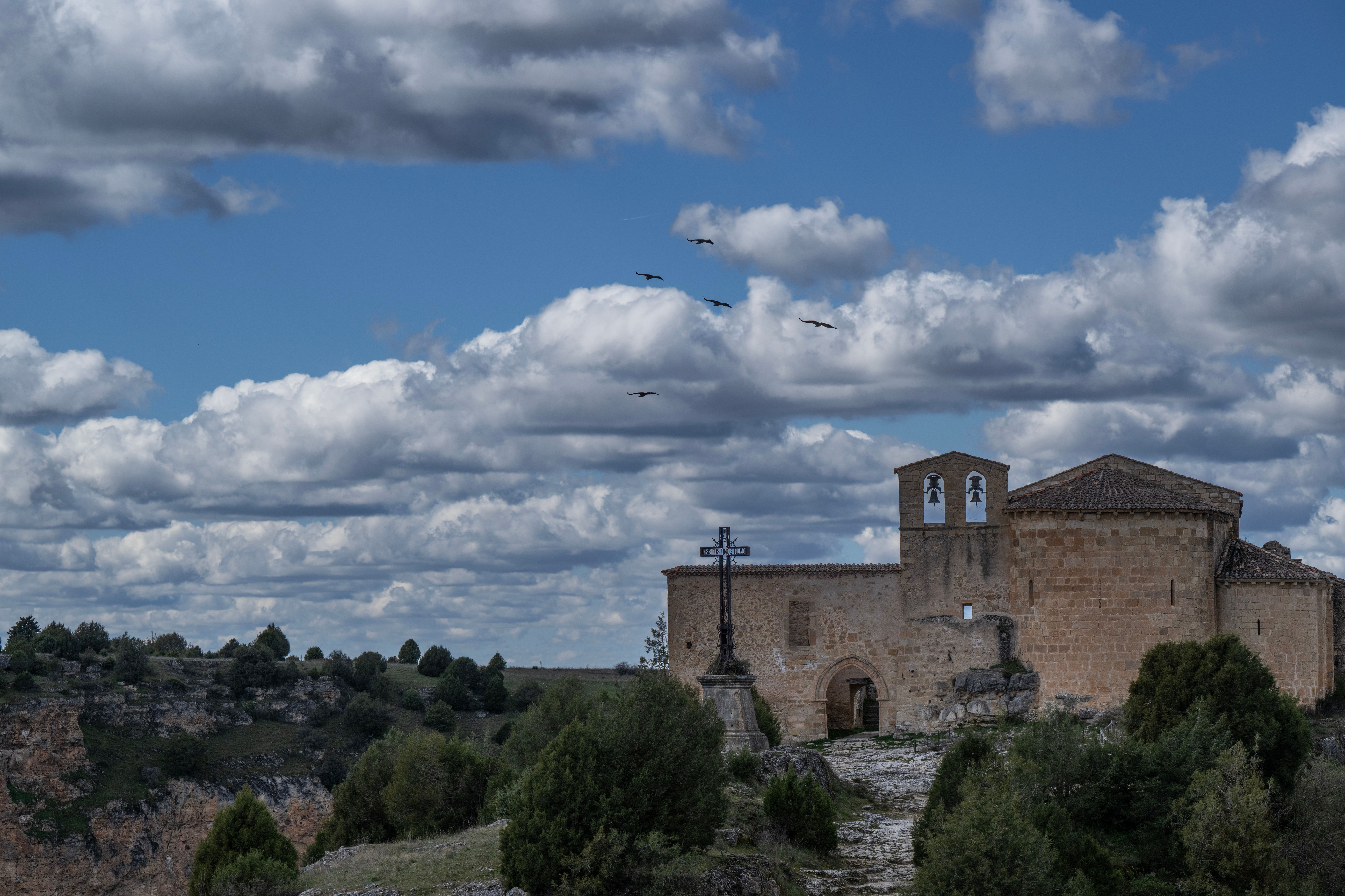 Historic Chapel and Scenic Landscape in Sepúlveda