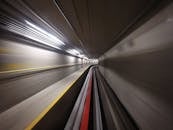 Dynamic Motion Blur in Underground Tunnel Shot