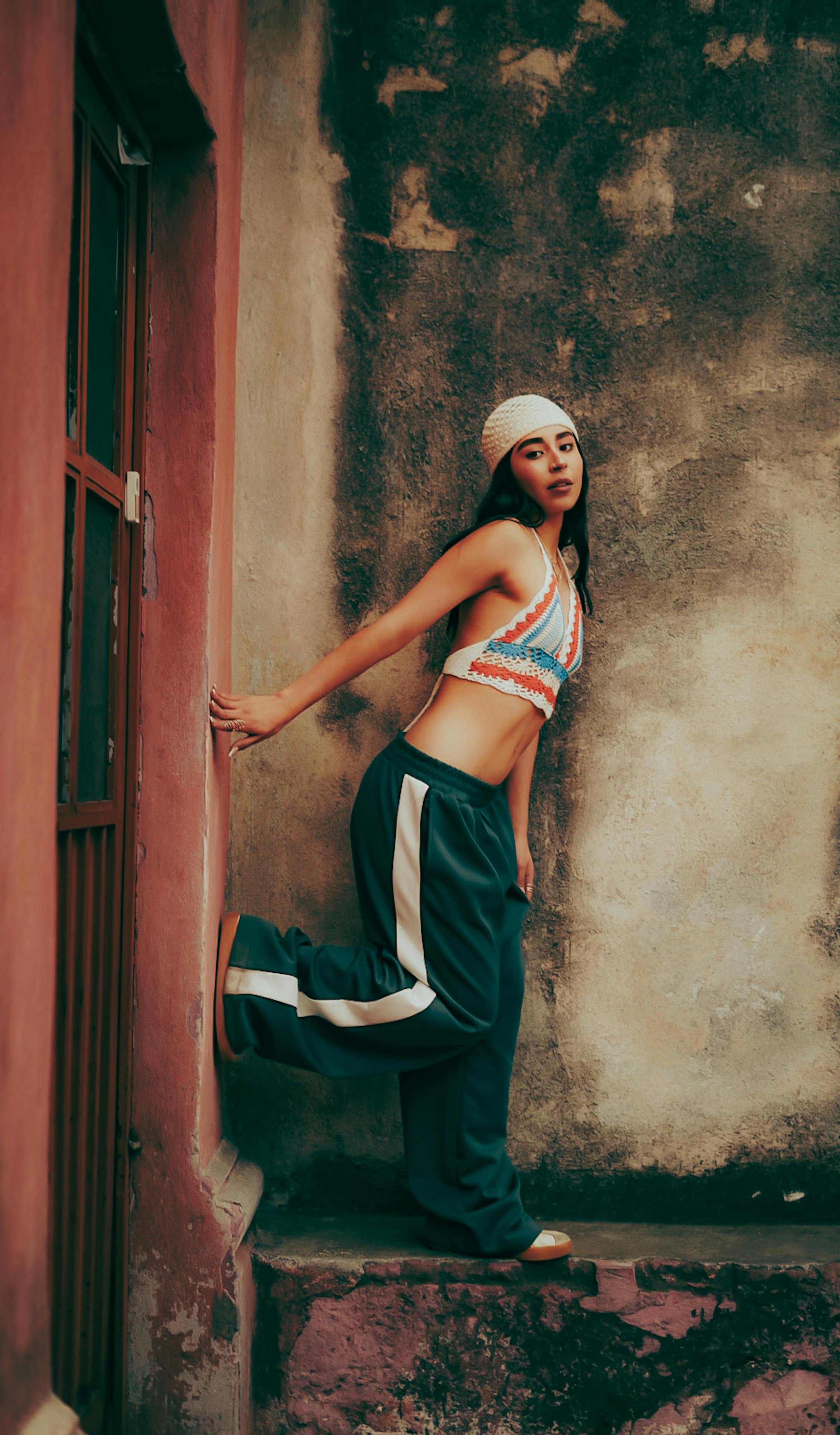 Gratis Immagine gratuita di abbigliamento casual, abbigliamento moderno, ambiente esterno Foto a disposizione