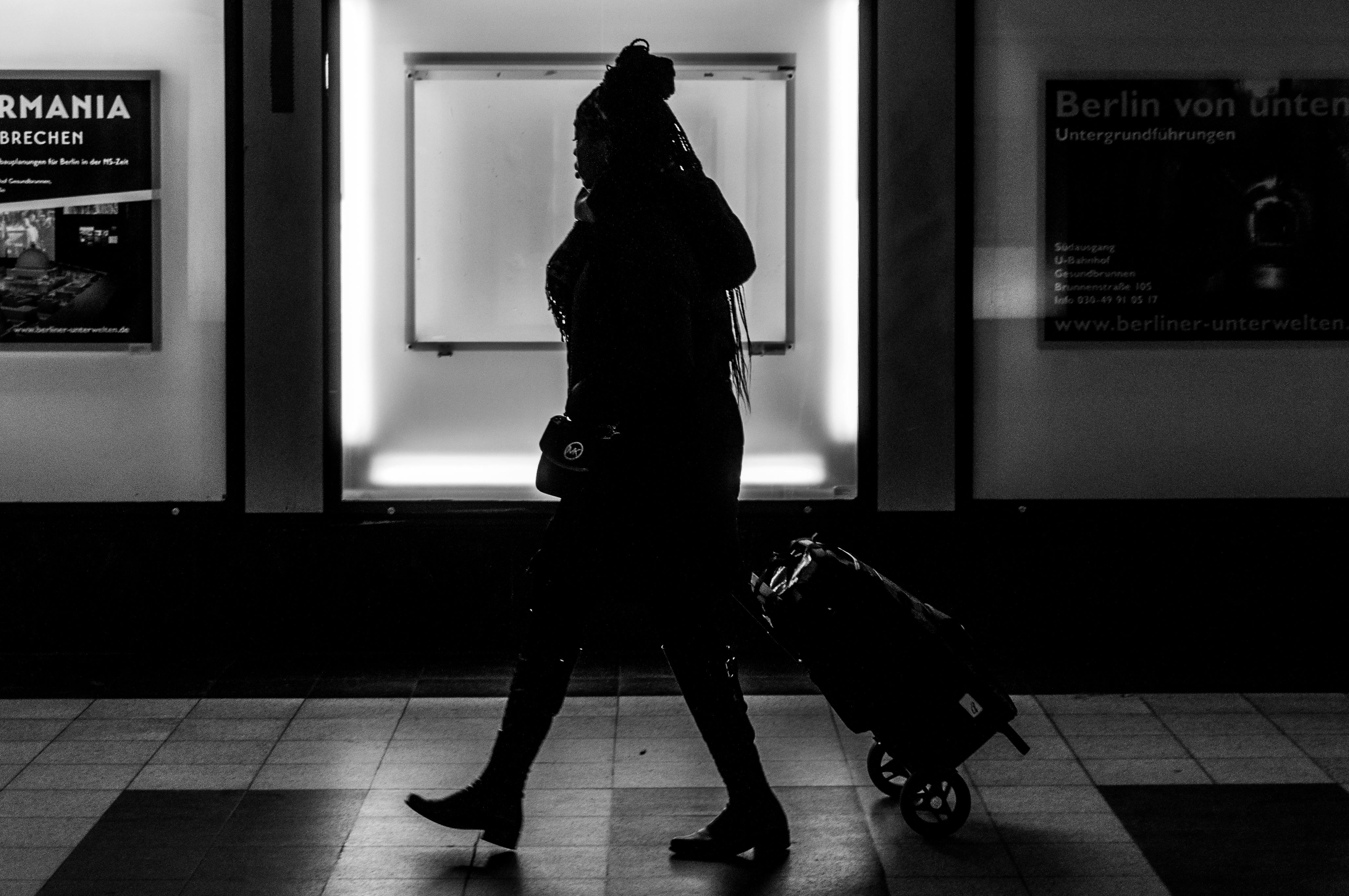 Gratis Immagine gratuita di bagagli, berlino, bianco e nero Foto a disposizione