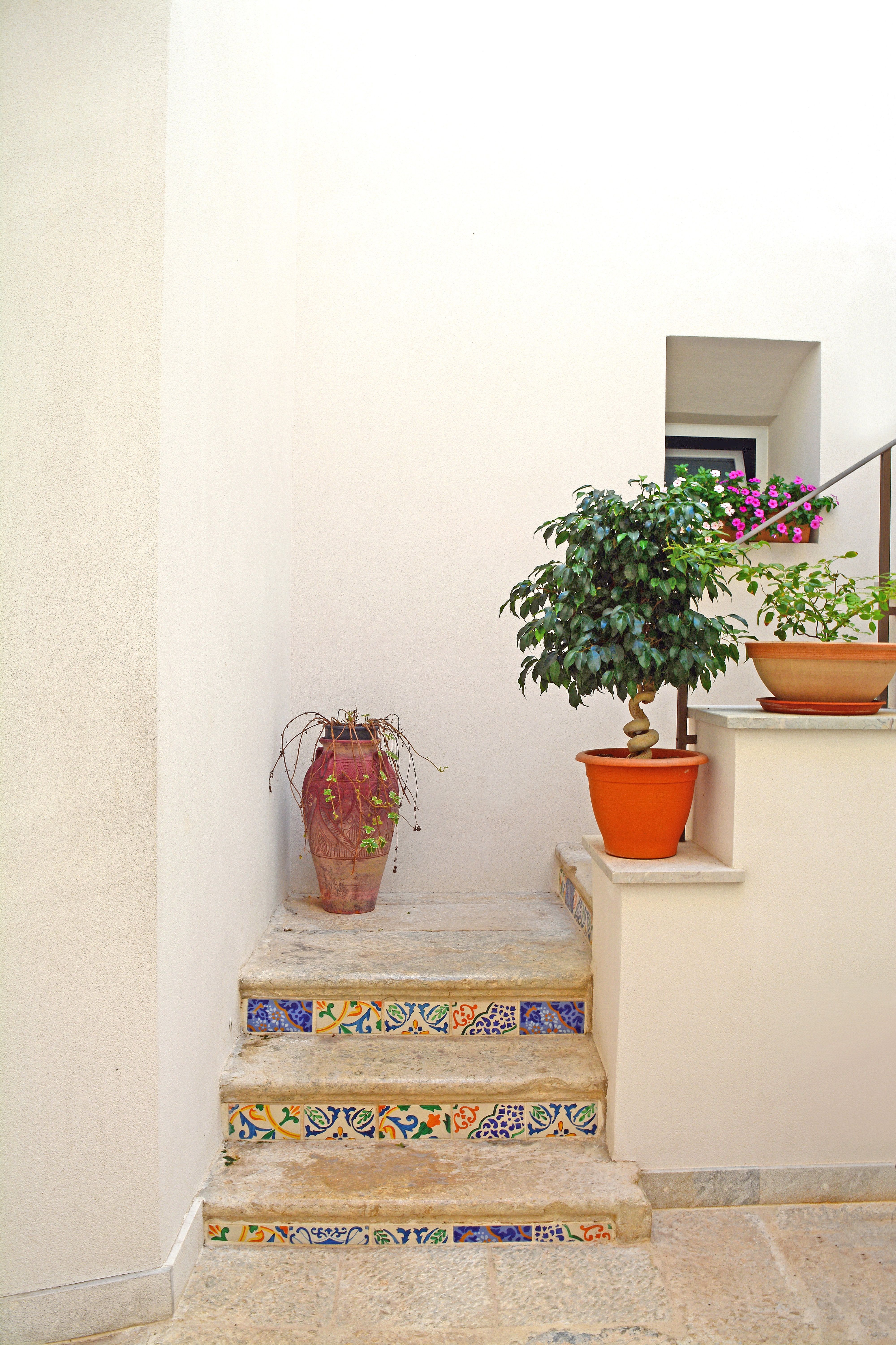 Pottery On A Step Photos, Download The BEST Free Pottery On A Step ...