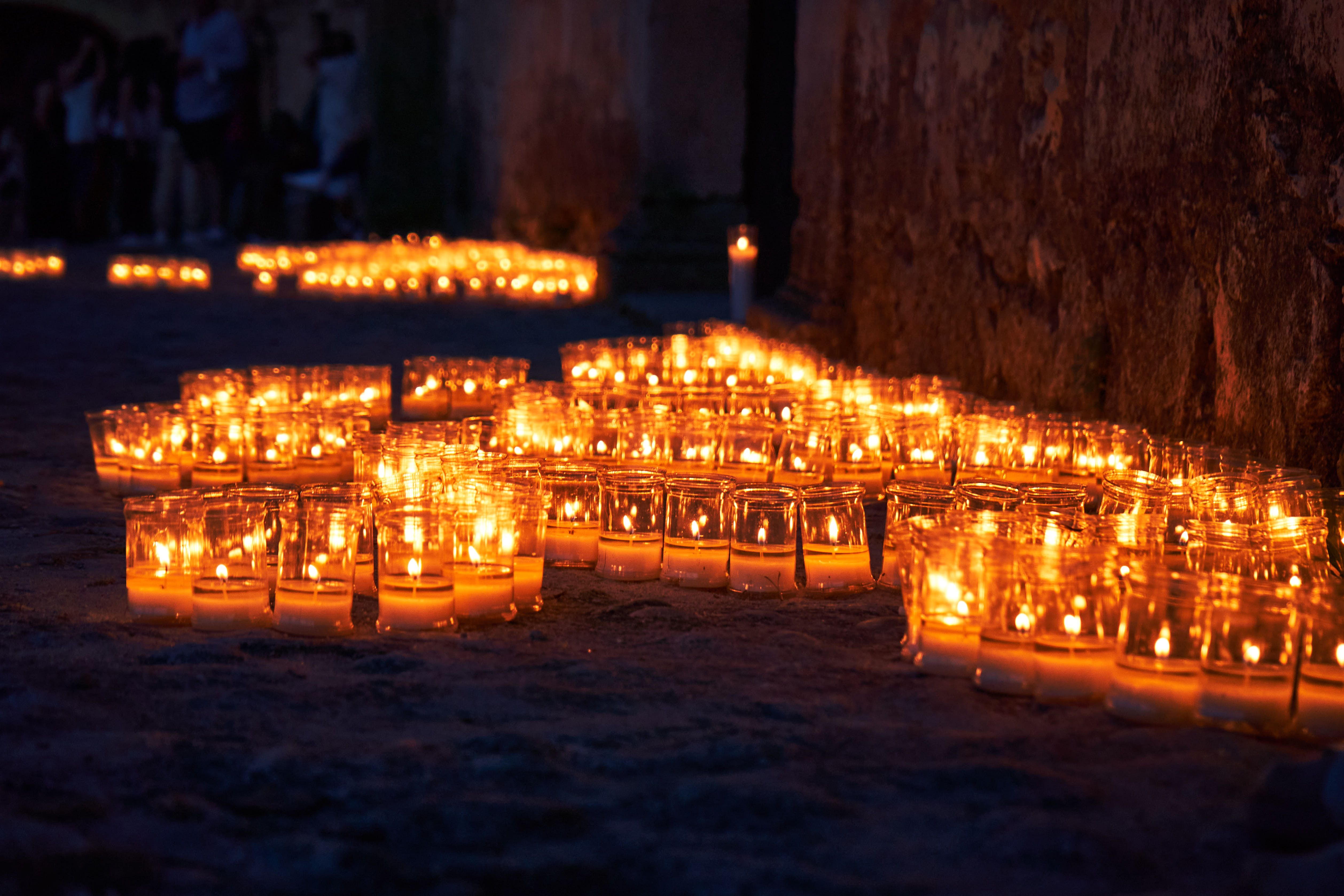 Attend a candlelit concert in Plaza Mayor