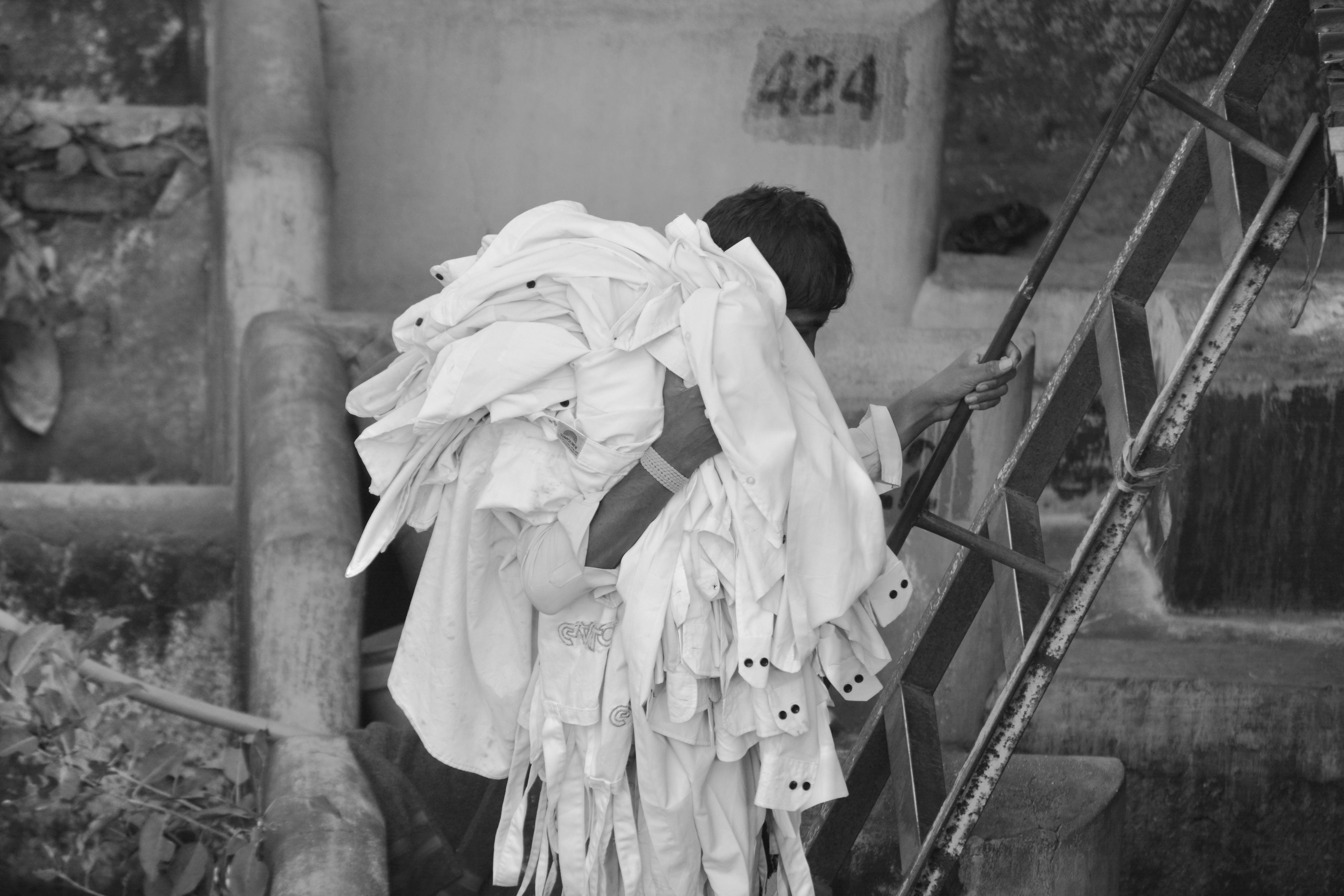 Miễn phí Ảnh lưu trữ miễn phí về @ngoài trời, áo sơ mi trắng, bó quần áo Ảnh lưu trữ