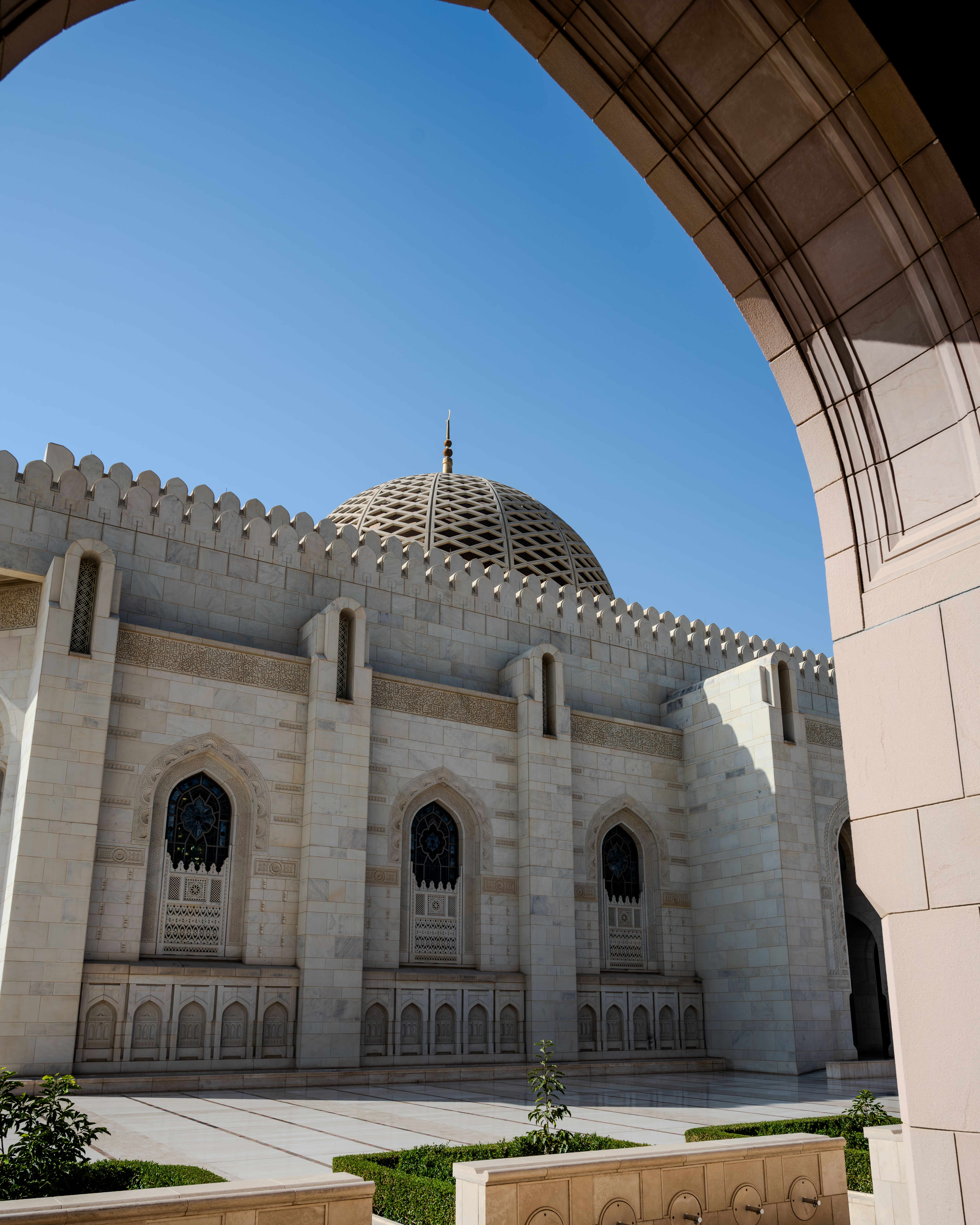 Stunning View of Sultan Qaboos Grand Mosque · Free Stock Photo