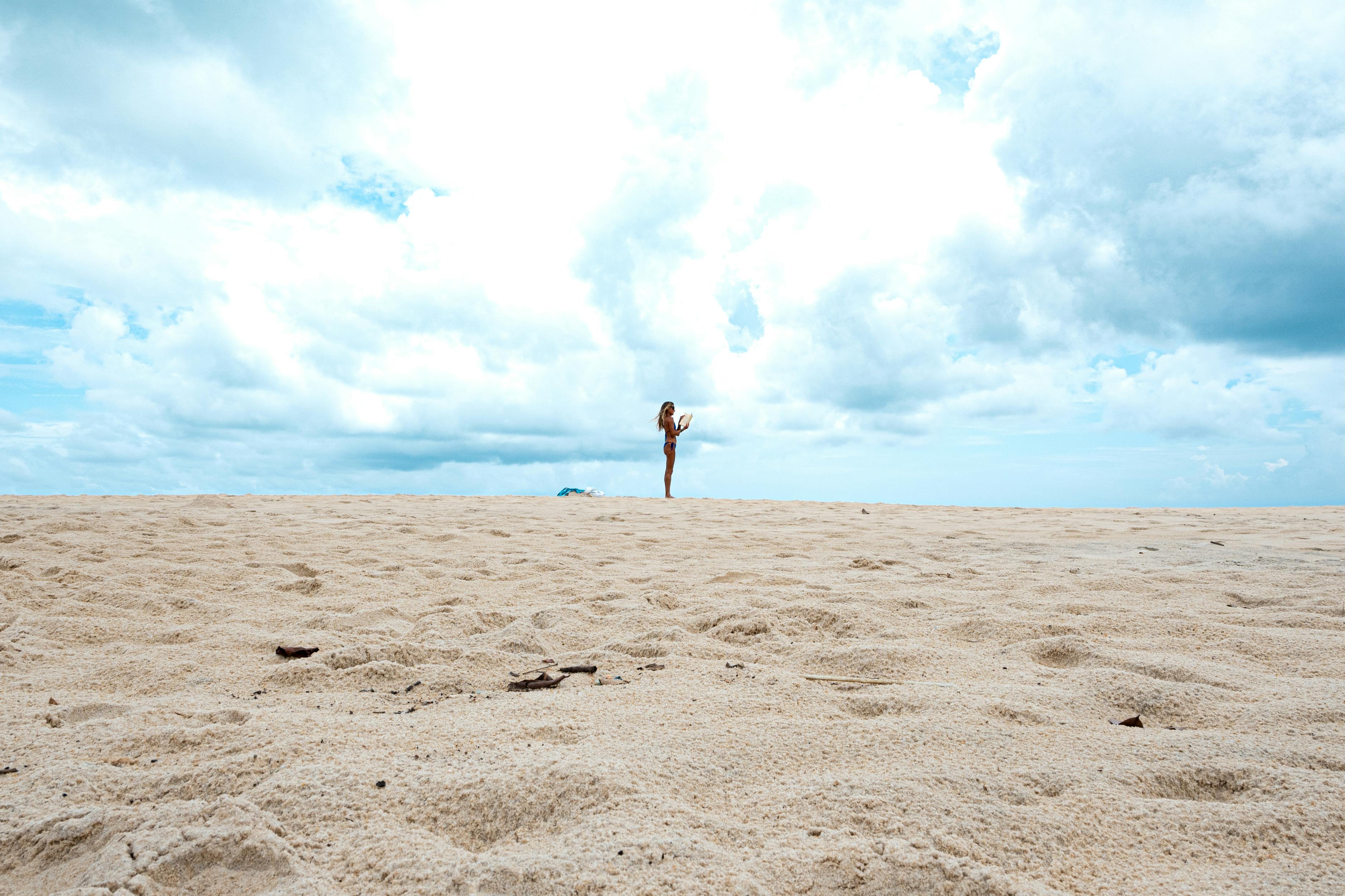 Gratis Immagine gratuita di a piedi nudi, avventura, bikini Foto a disposizione