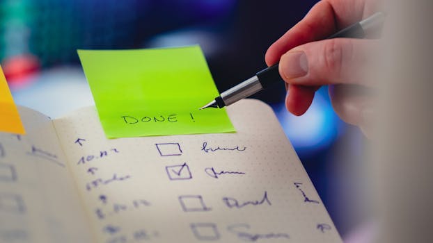 一张写满待办事项的清单，旁边放着笔和咖啡，显得有条不紊