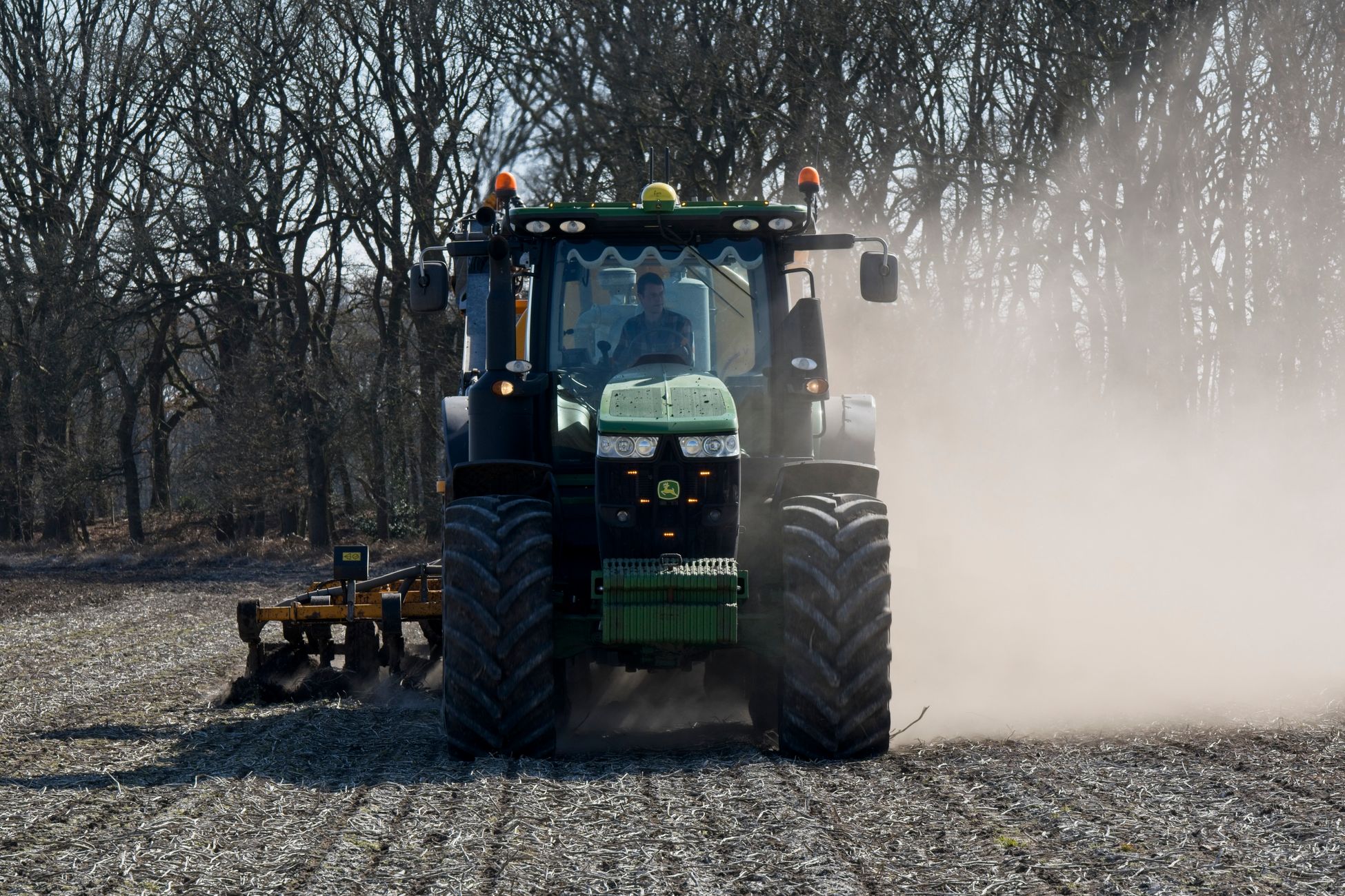 Dieven stelen diesel en spullen bij motorcrossclub