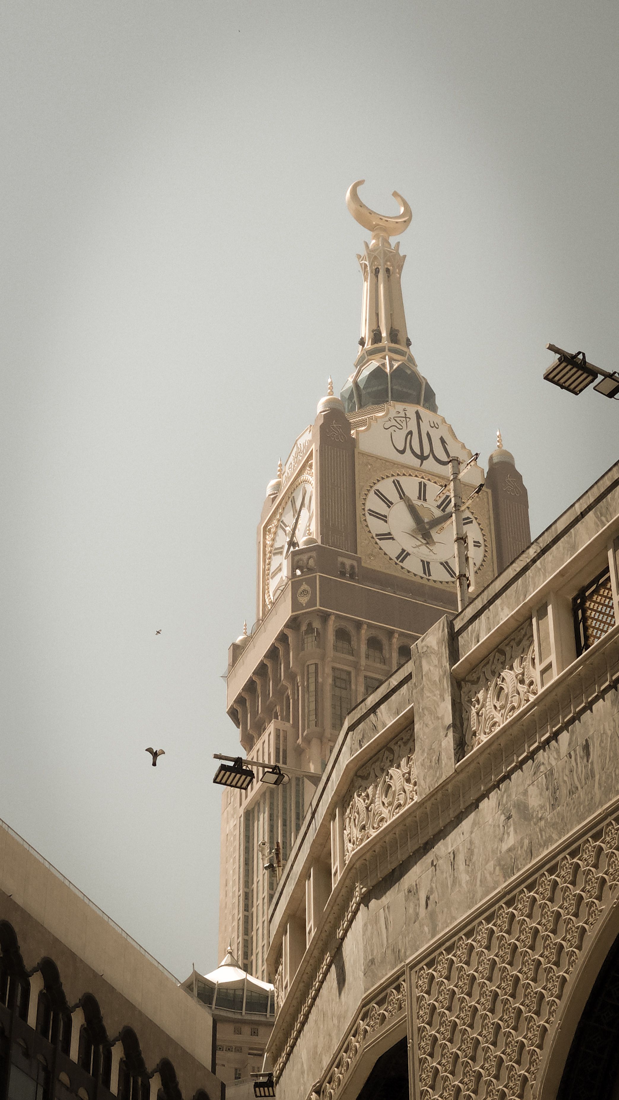 Menara Jam Abraj Al Bait Di Makkah, Arab Saudi · Foto Stok Gratis