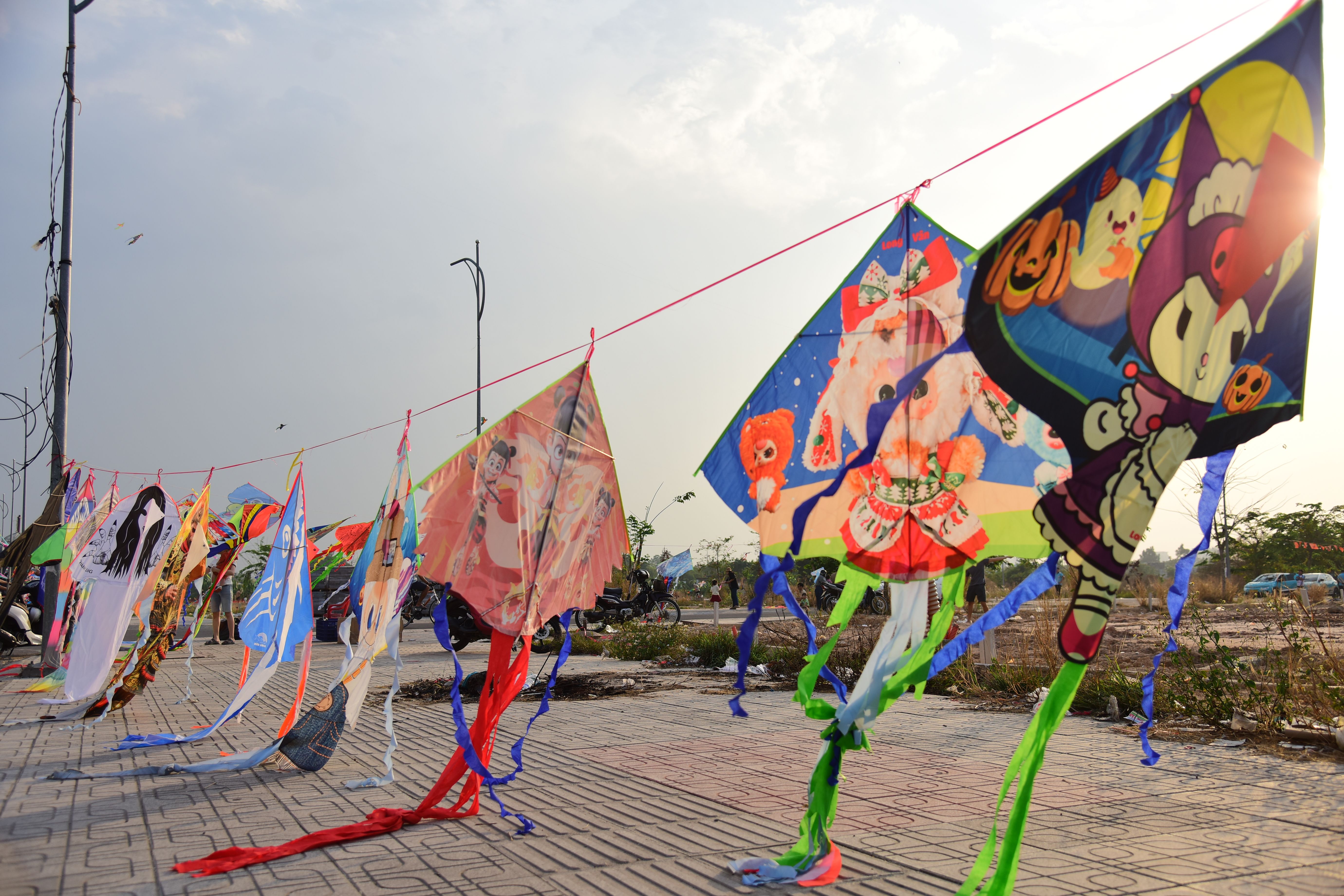 Colorful Kites Flying High on a Sunny Day · Free Stock Photo