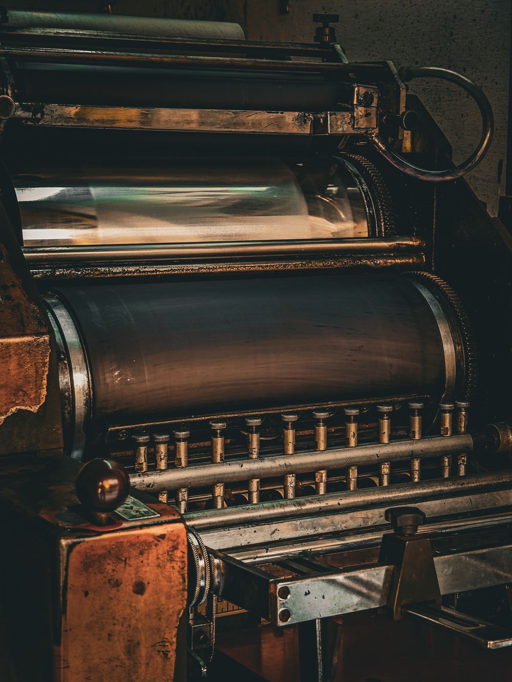 Printing machine rollers and mechanics