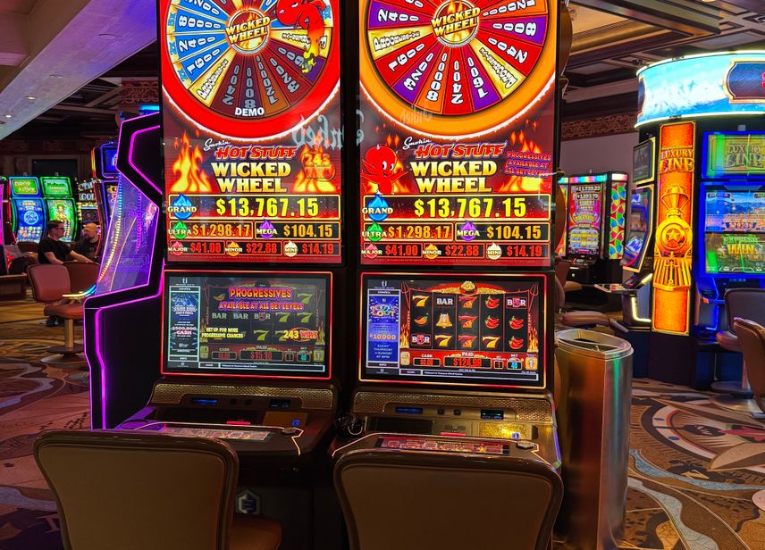 Online Casino: Spielautomaten und Live-Spiele im Überblick