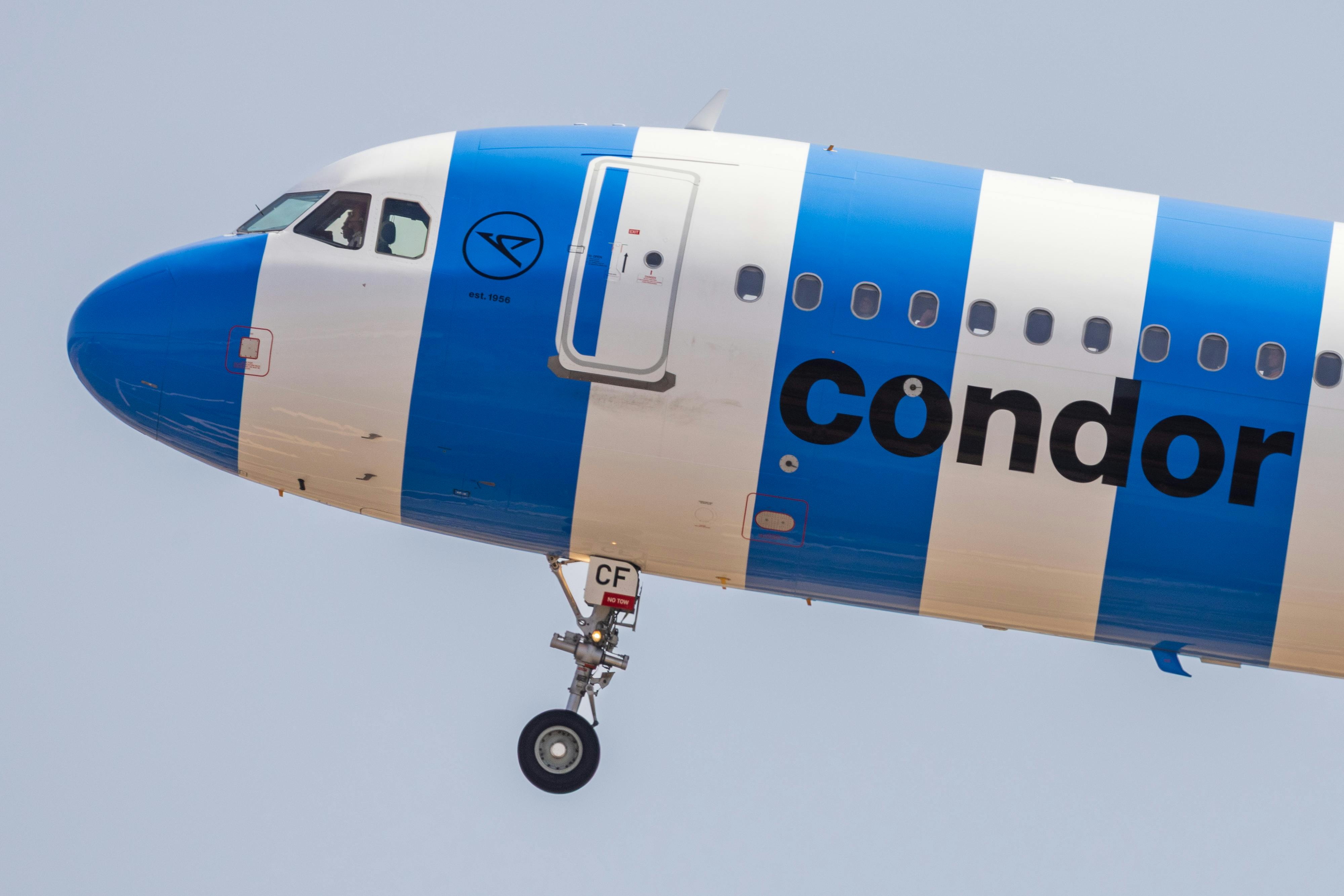 Spirit Airlines Collapsed. What Happens to Budget Travel Now? — Photo by Dan Wright on Pexels