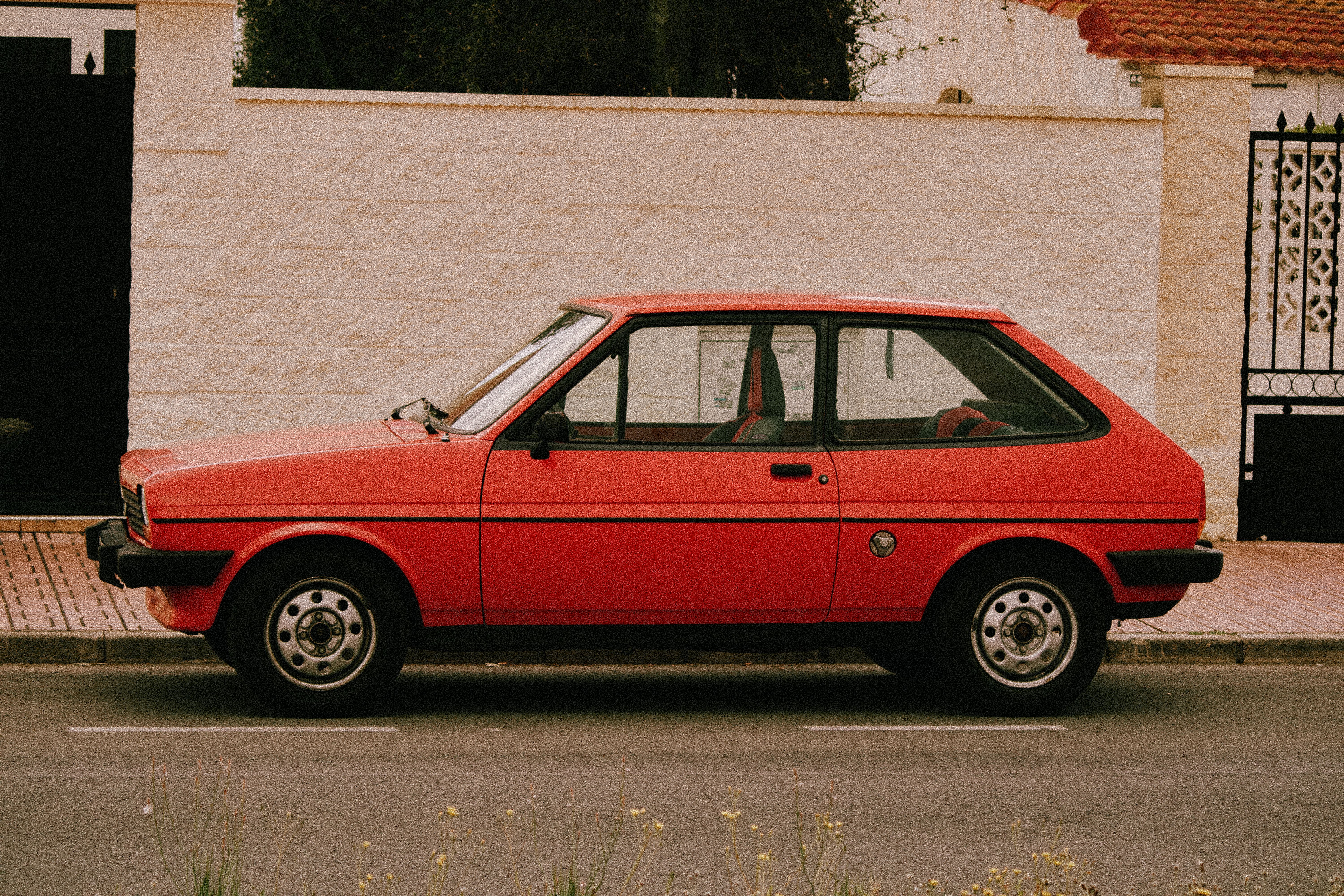 Vintage Red Car by Spanish Townhouse · Free Stock Photo