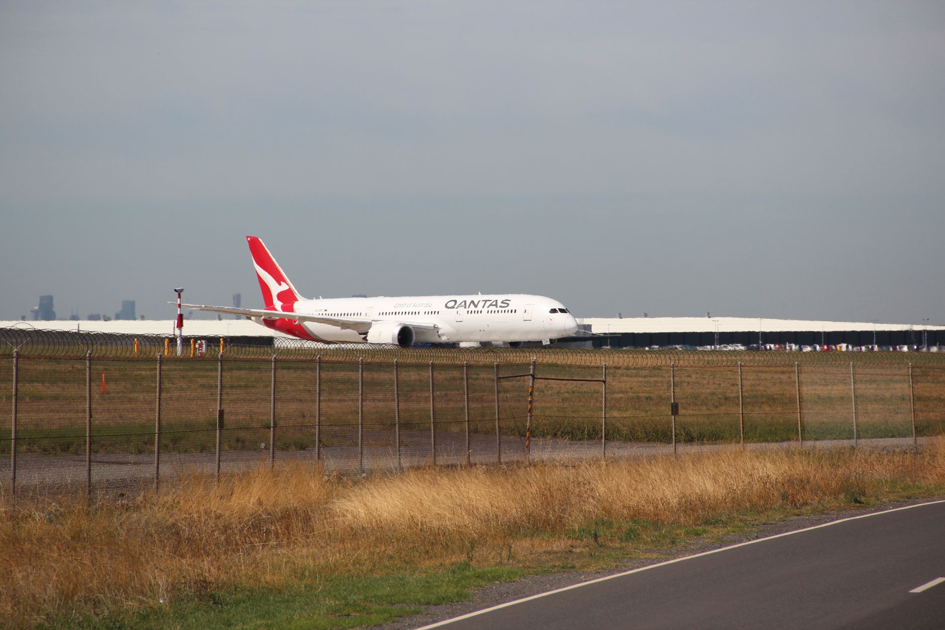 qantas lounge passes