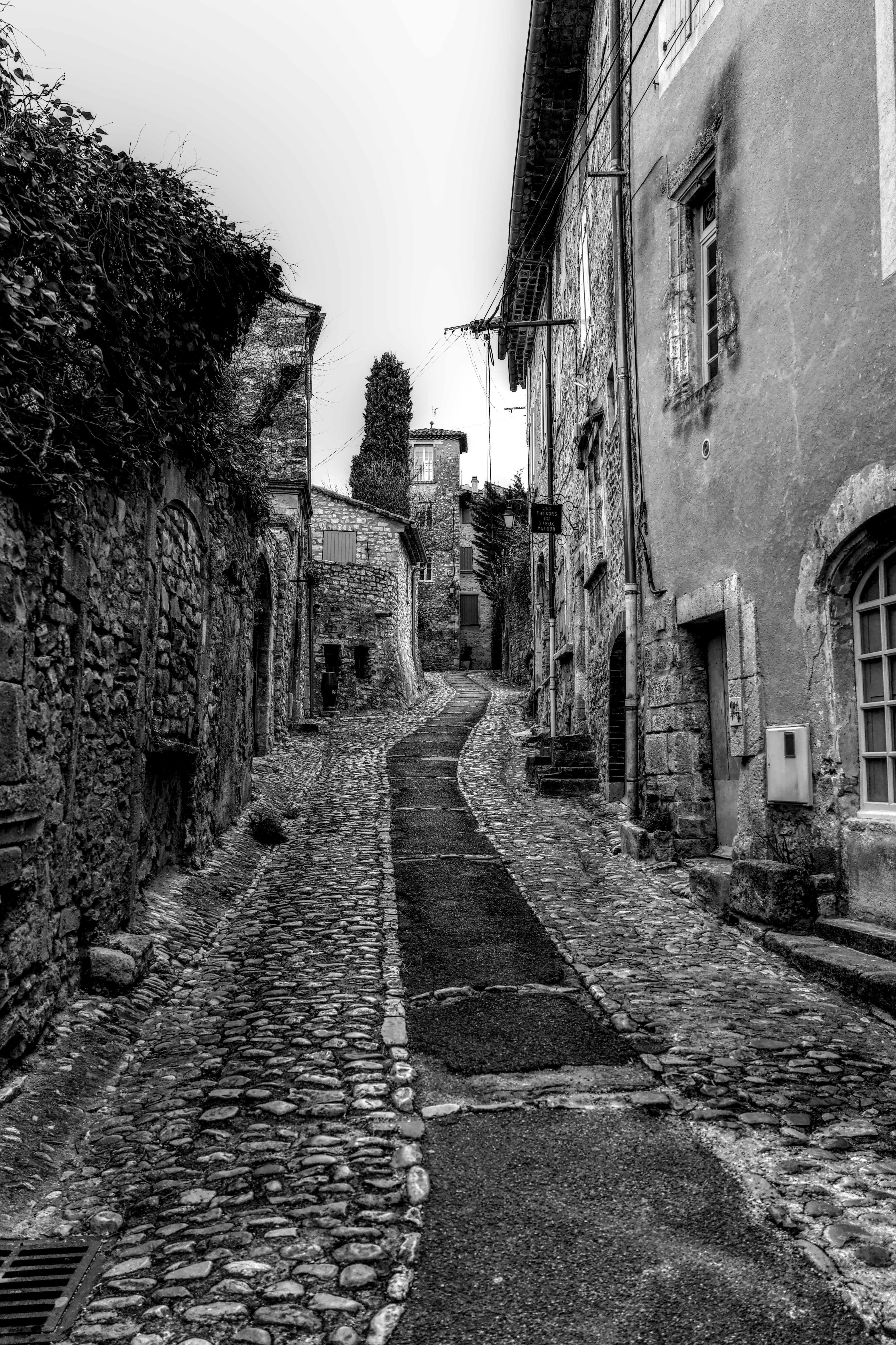 Charming Cobblestone Street in French Village · Free Stock Photo
