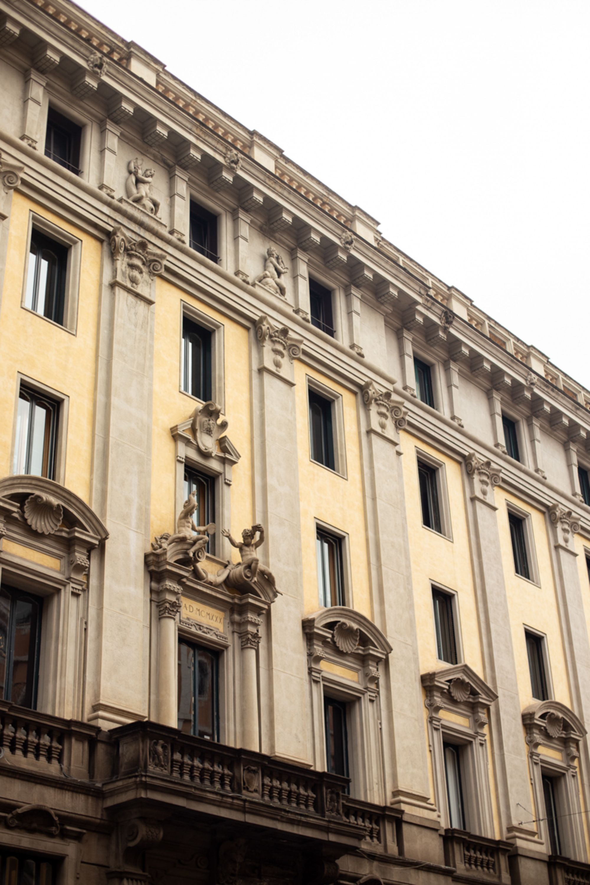 Facciata storica milanese