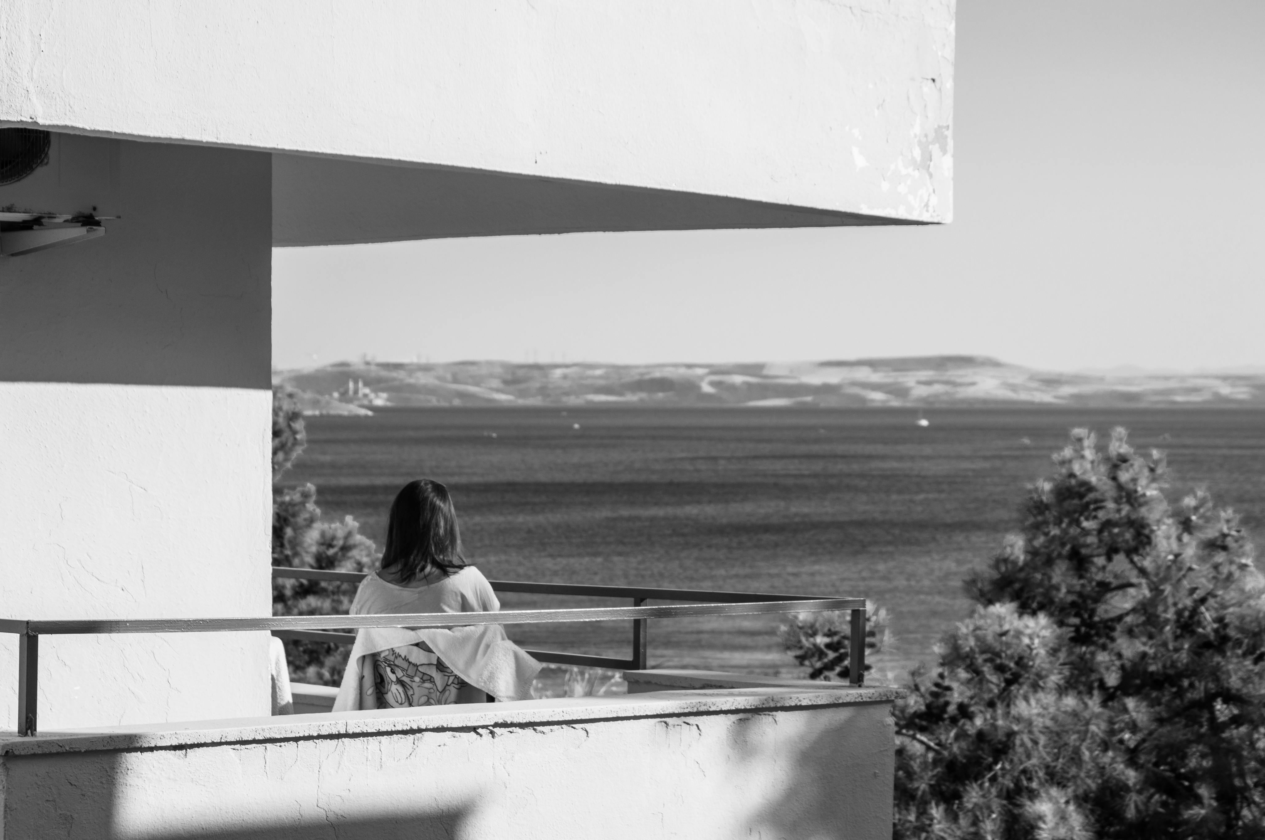 Bezpłatne Darmowe zdjęcie z galerii z architektura, balkon, budynek Zdjęcie z galerii