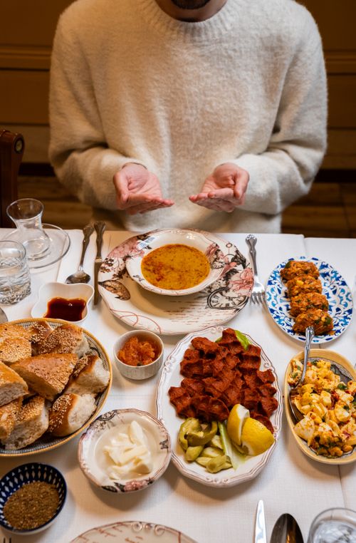 Free A hearty Turkish breakfast spread featuring various dishes in Gaziantep, Türkiye. Stock Photo