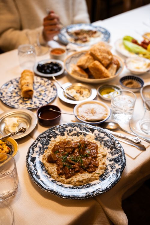 Free A delightful spread featuring traditional Turkish dishes with lamb in Gaziantep, Türkiye. Stock Photo