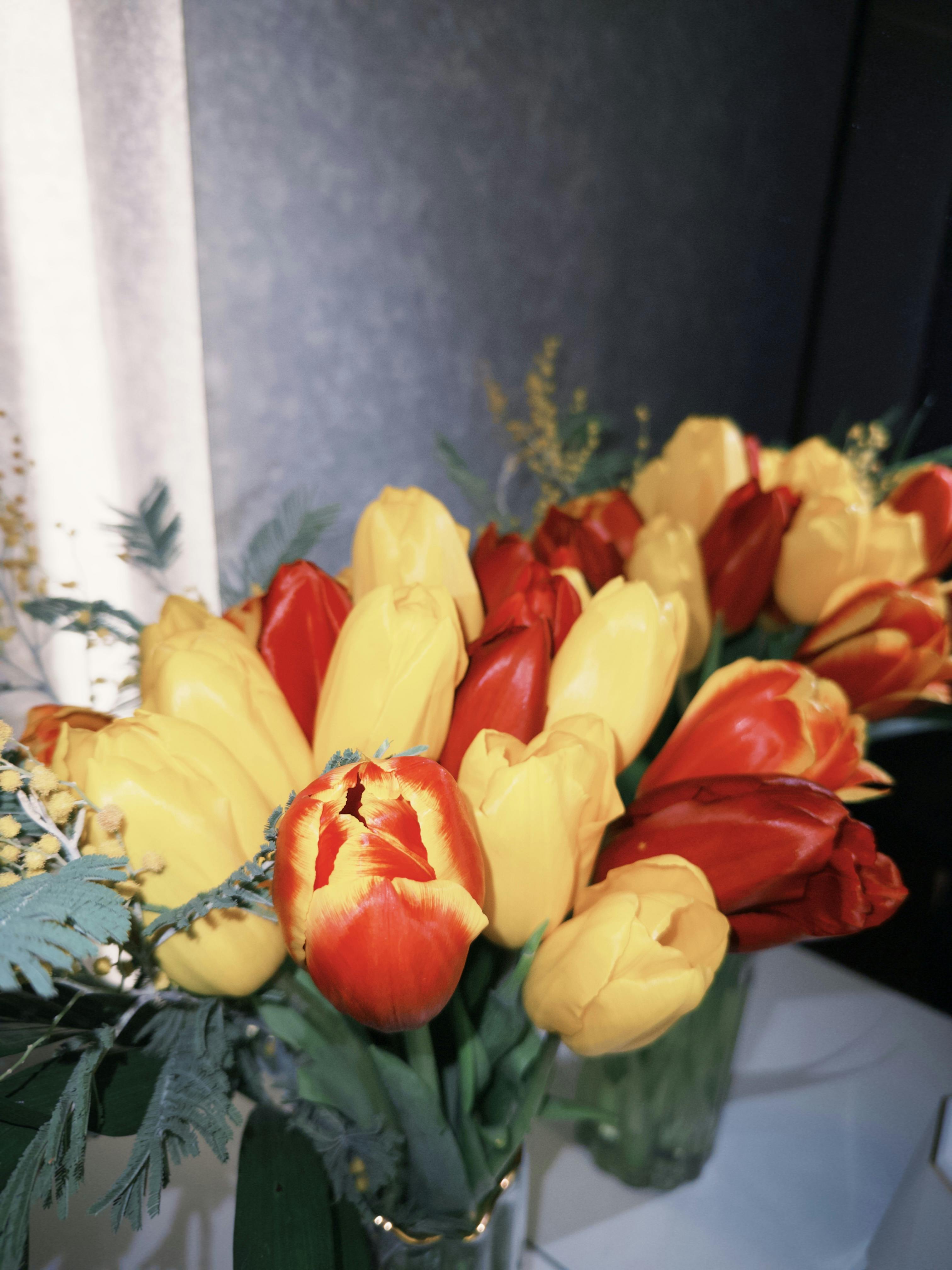 Gratis Fotos de stock gratuitas de ambiente interior, arreglo, arreglo floral Foto de stock