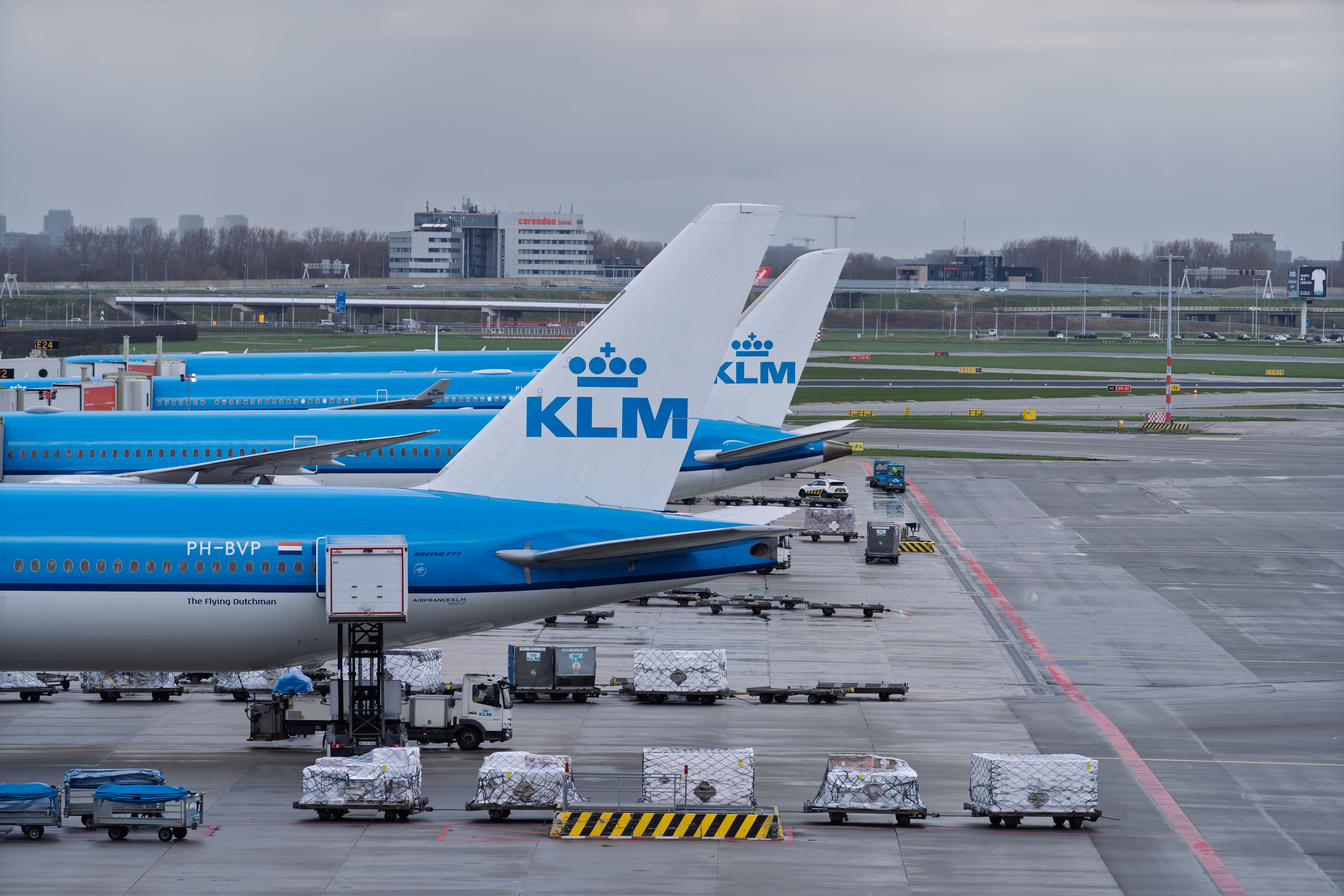 How Do Airline Miles Work? — Photo by Martijn Stoof on Pexels