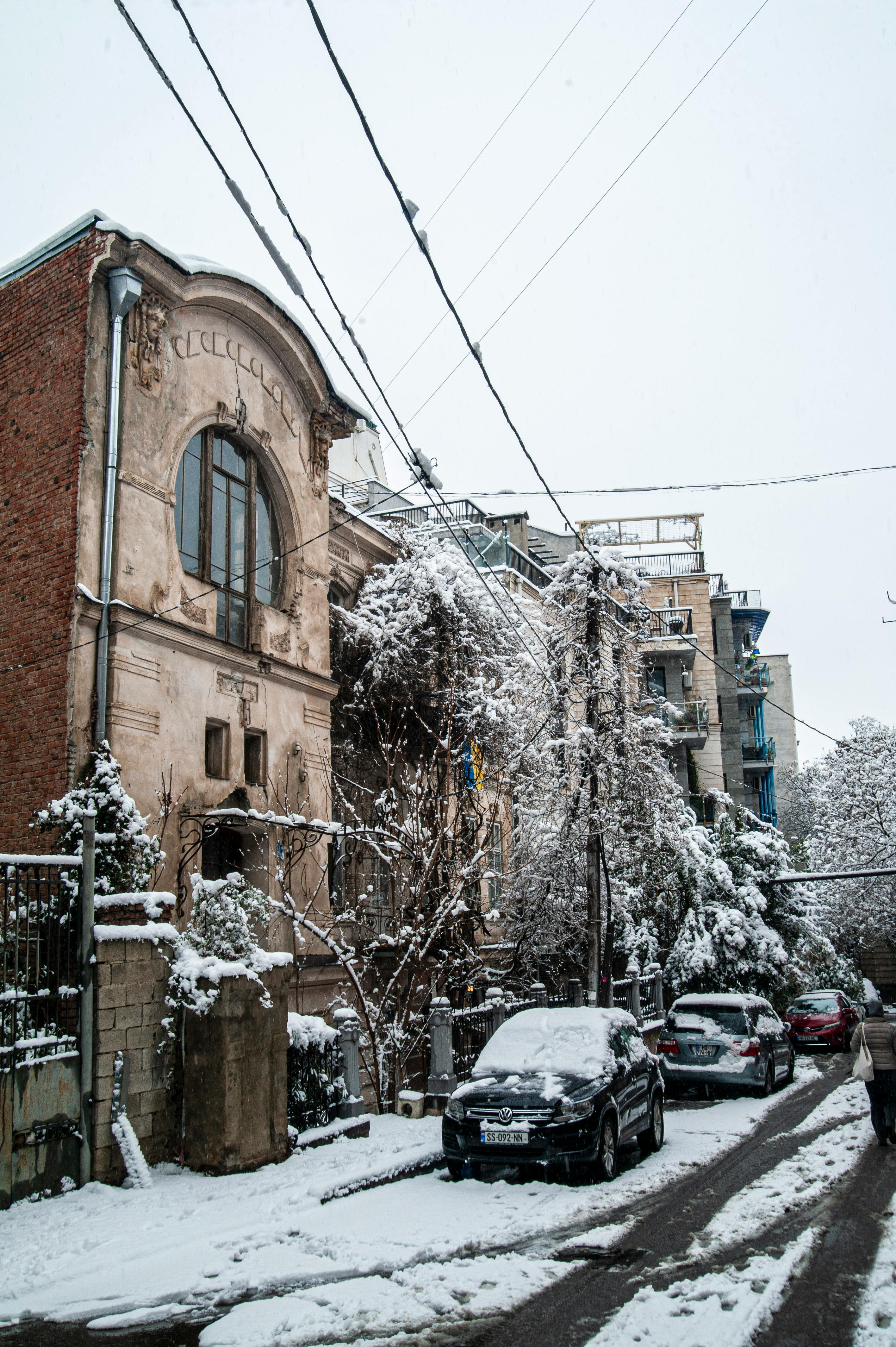bezplatná Základová fotografie zdarma na téma adobe camera raw, architektura, auta Základová fotografie