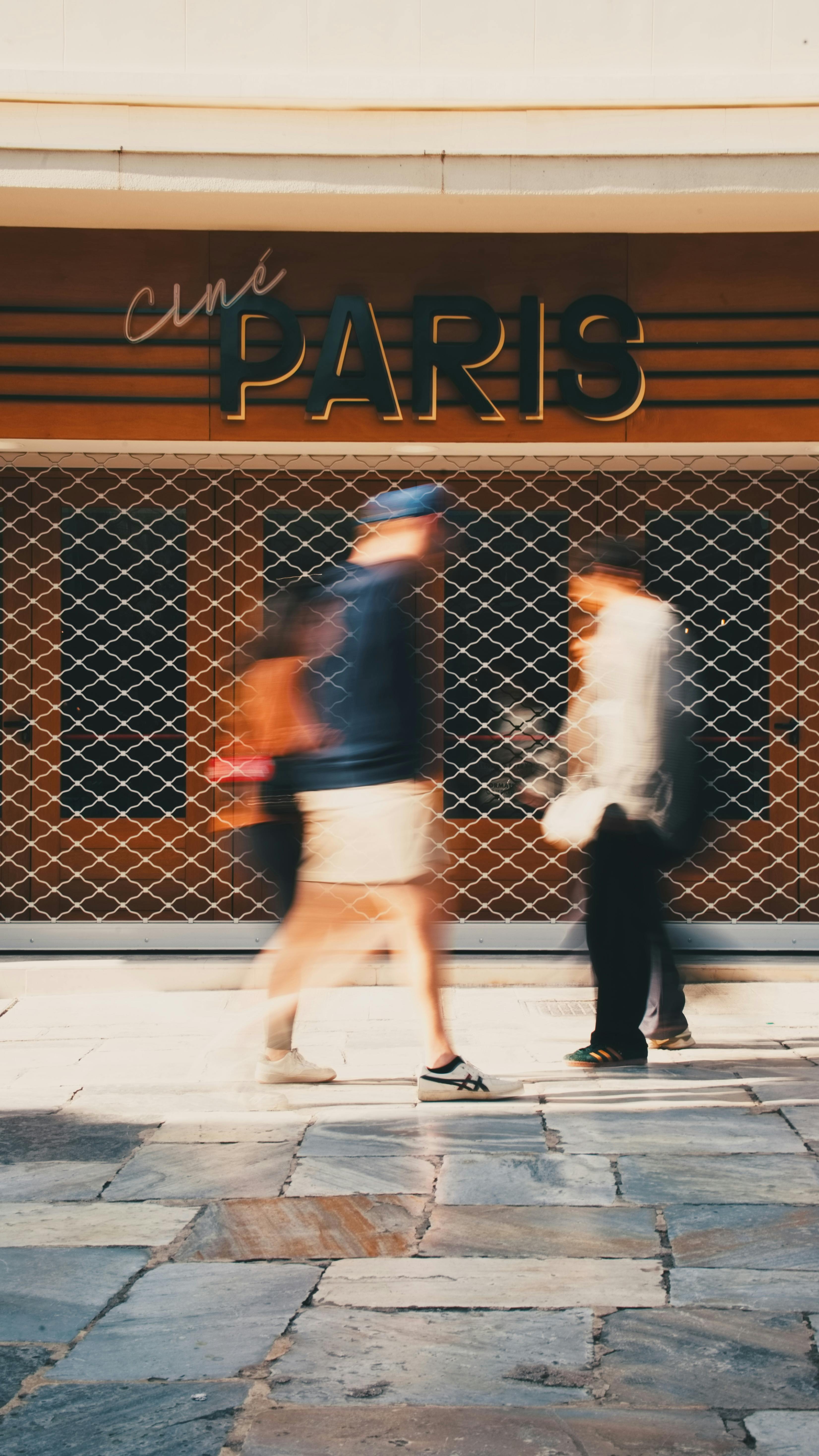 bezplatná Základová fotografie zdarma na téma architektura, cestování, chodci Základová fotografie