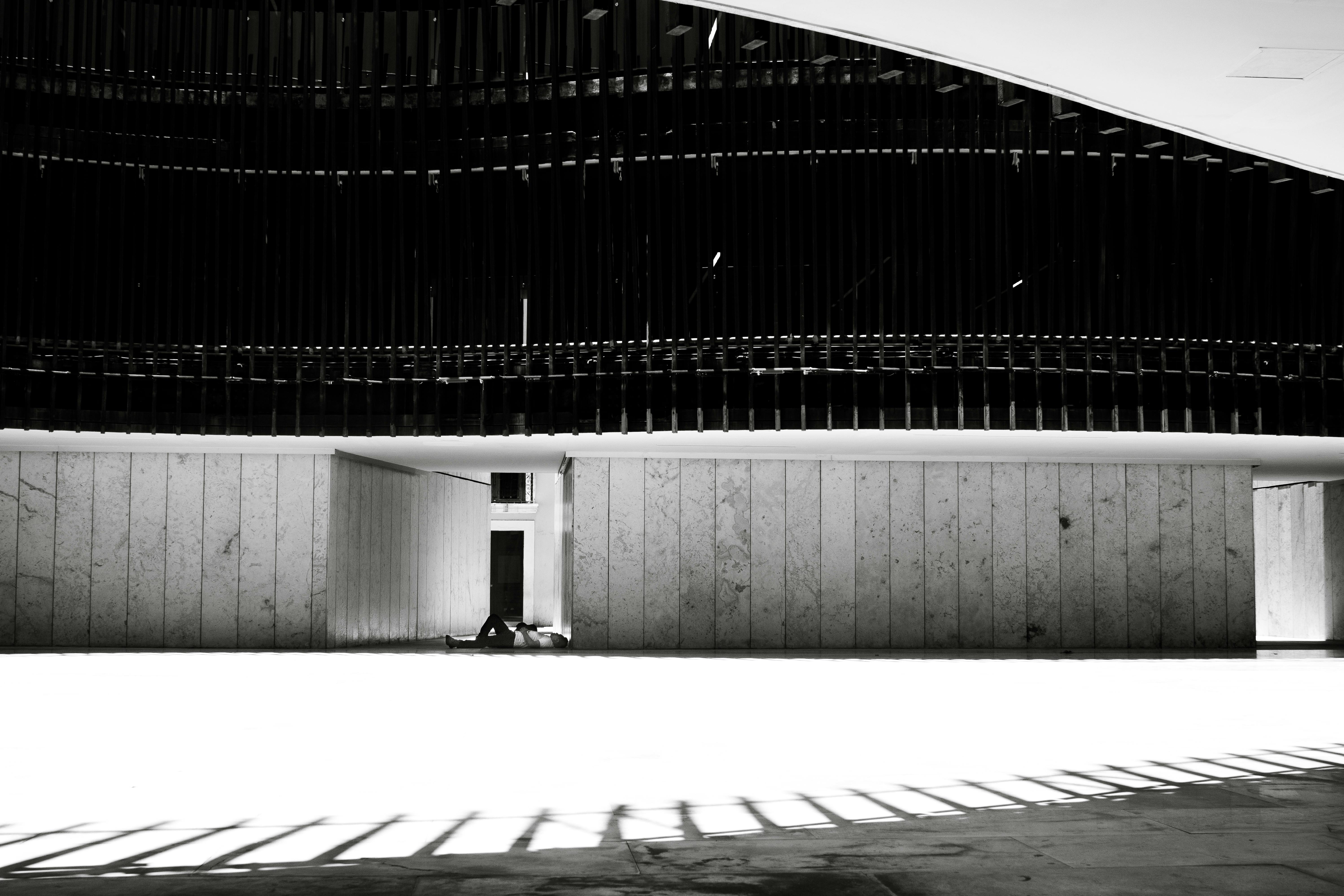 bezplatná Základová fotografie zdarma na téma abstraktní, architektura, černobílý Základová fotografie