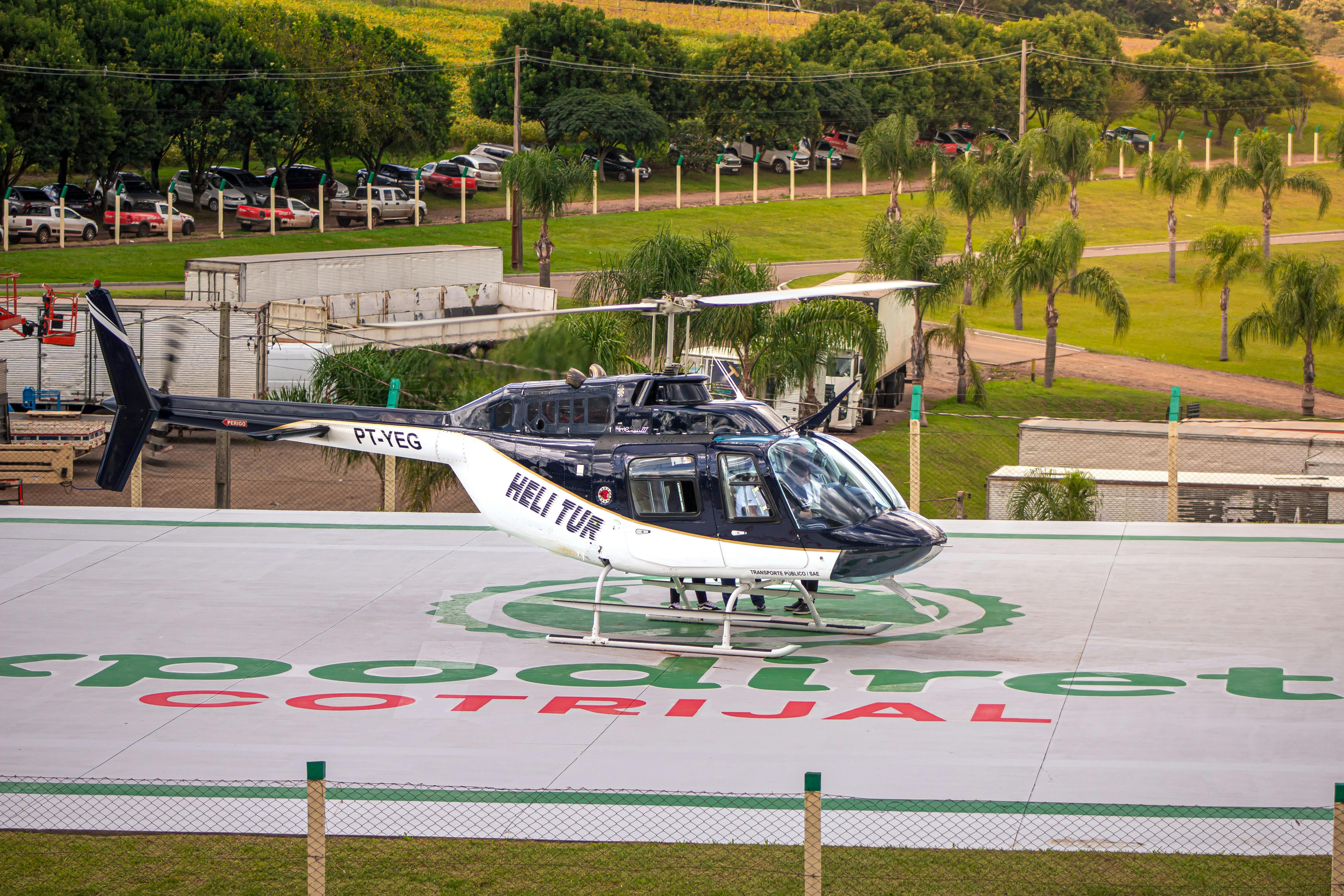 Dupla Henrique e Juliano sofre acidente de helicóptero