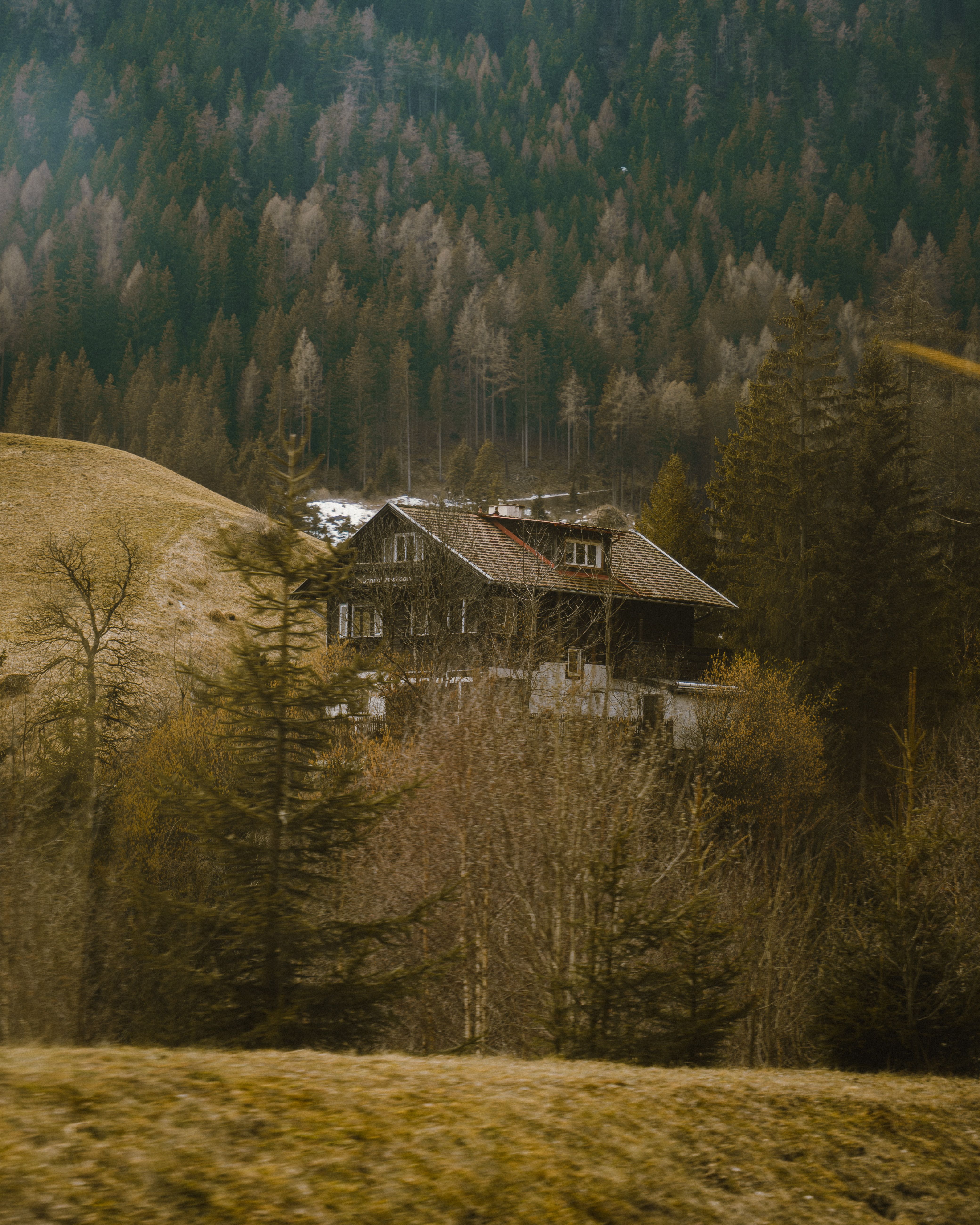 Rustic Alpine Cabin in Innsbruck, Austria · Free Stock Photo