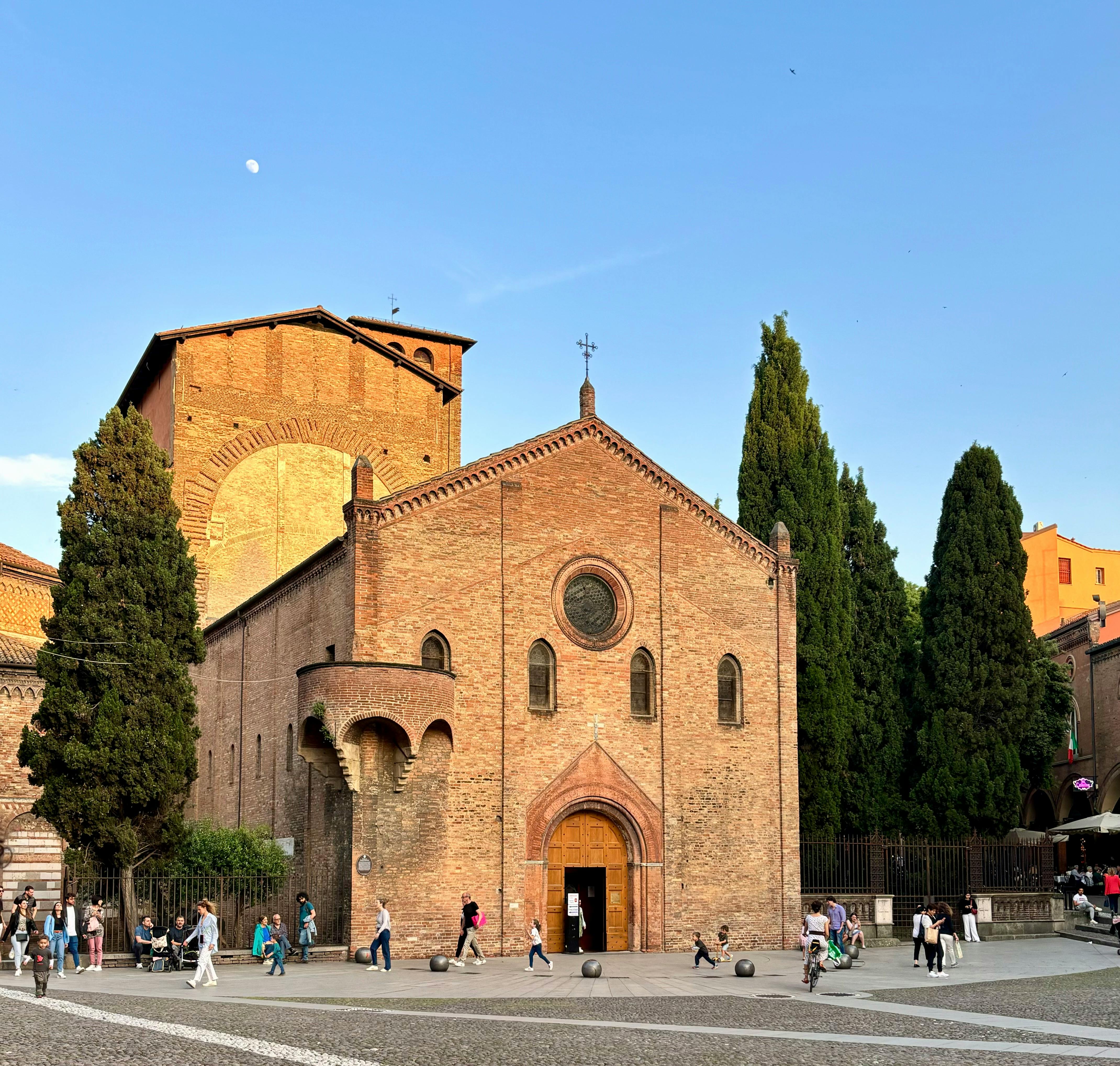 City Guide: Bologna, Italy According To Top Tour Guides — Photo by Carina  Ackerman on Pexels